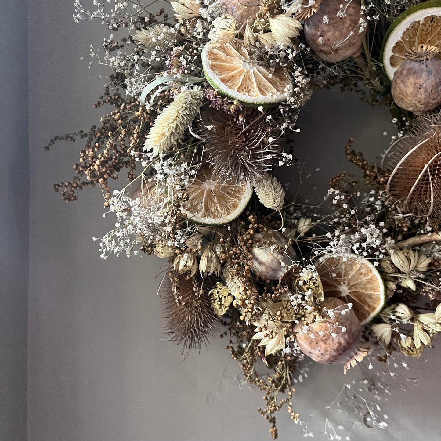 Dried Flower Wreath: Farmhouse Style Everlasting Floral Display (22cm)