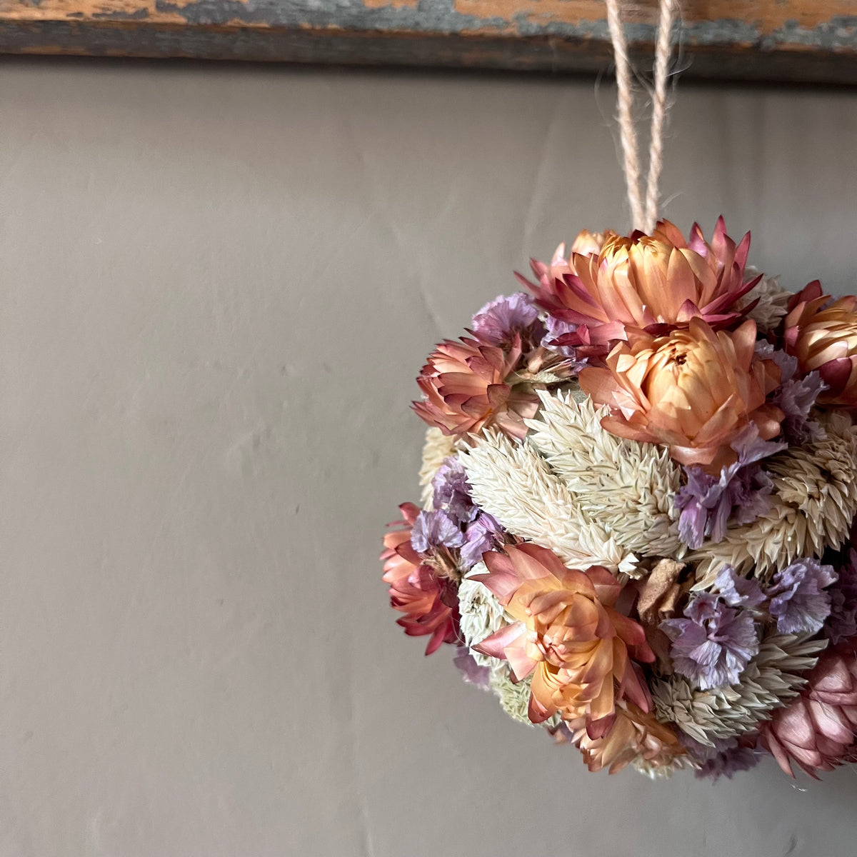 Sunset Dried flower bauble