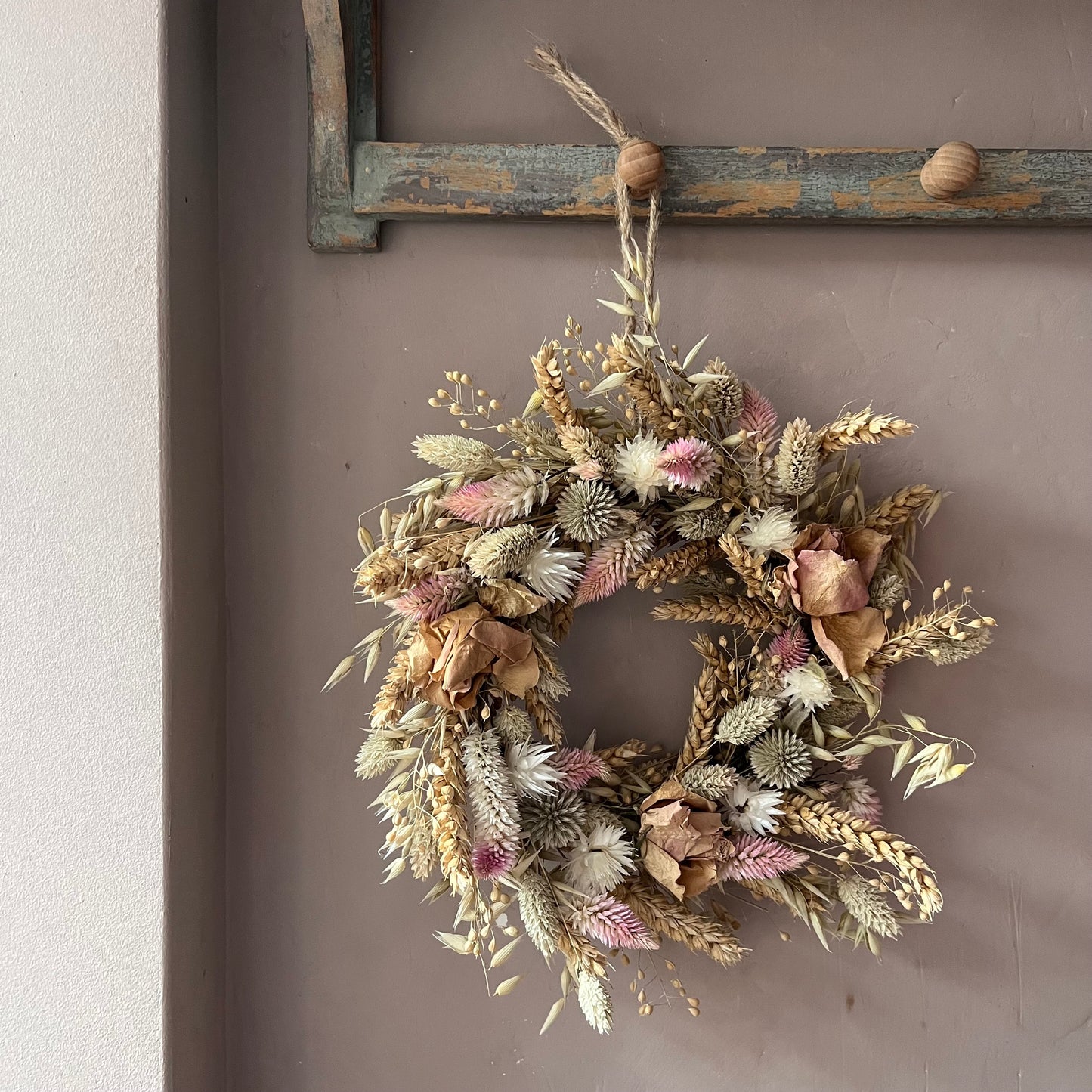 Everlasting flower | Spring inspired decor | Spring dried flowers | Small Dried Flower Wreath | Everlastings | Easter Home Decor | 25cm