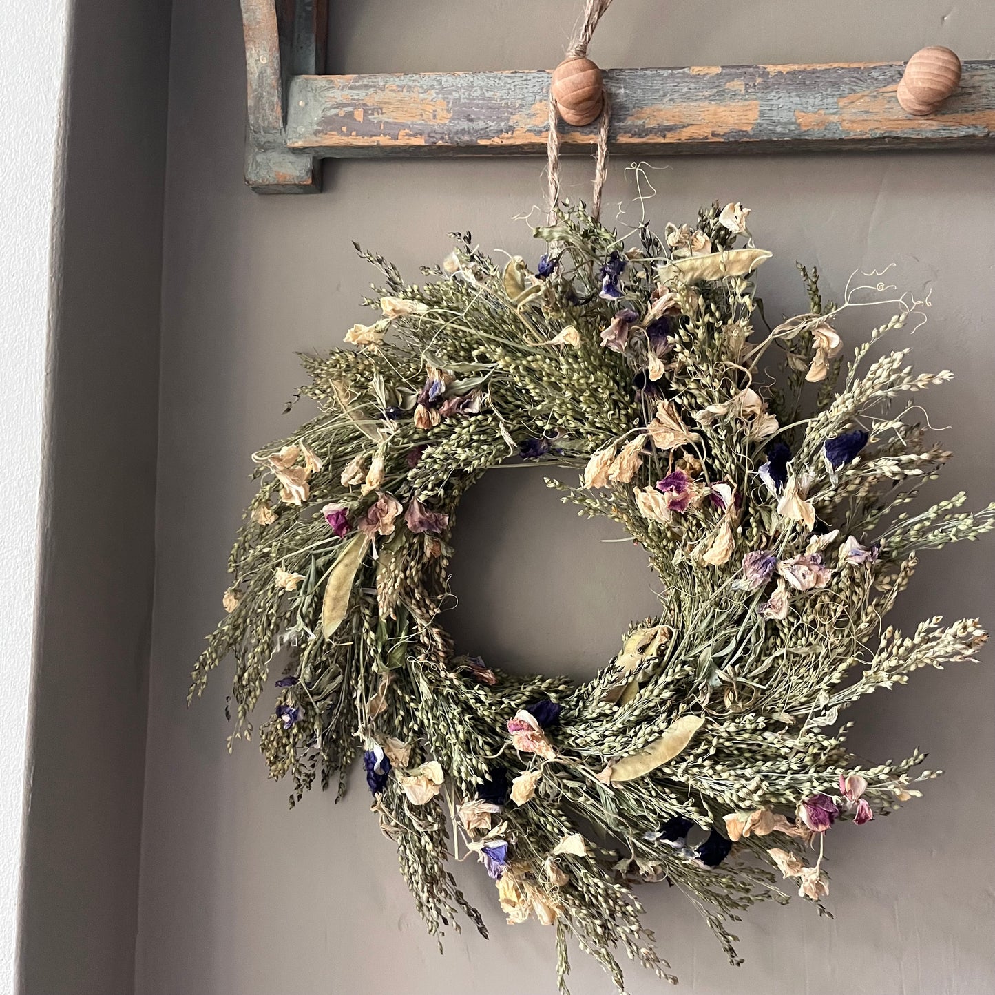 Spring wreath | Easter decorations | Dried flower wreath | Farmhouse Winter decor | Small wreath | Wall hangings | 25cm