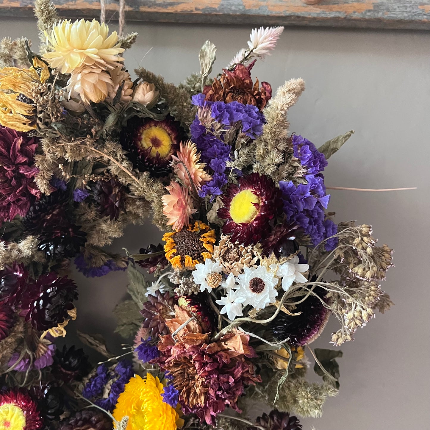 Dried flower wreath | Farmhouse style | Country living | Farmhouse wreath | Spring wreath | 25cm