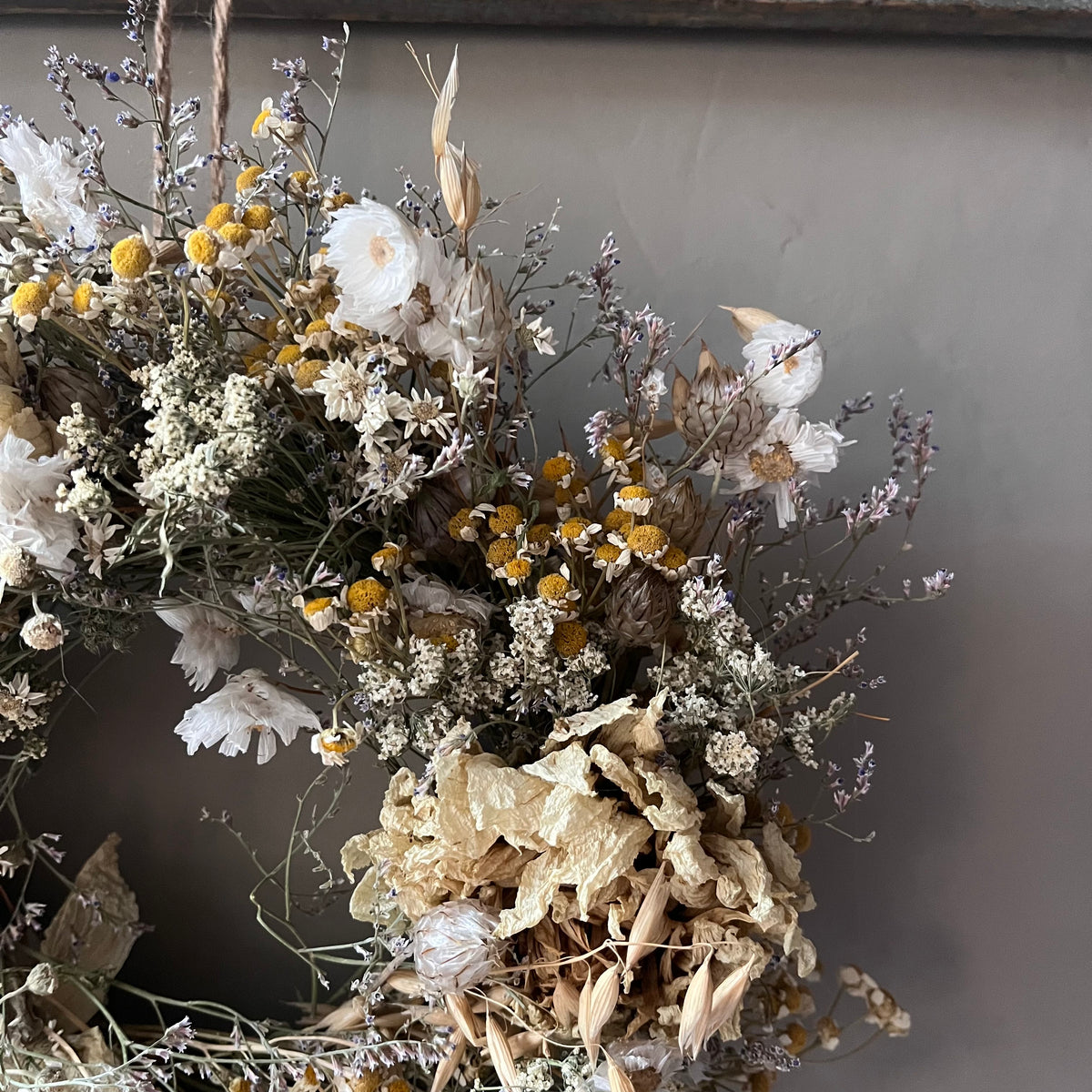 Dried Flower Wreath | Farmhouse Style Autumn Decor | 28cm