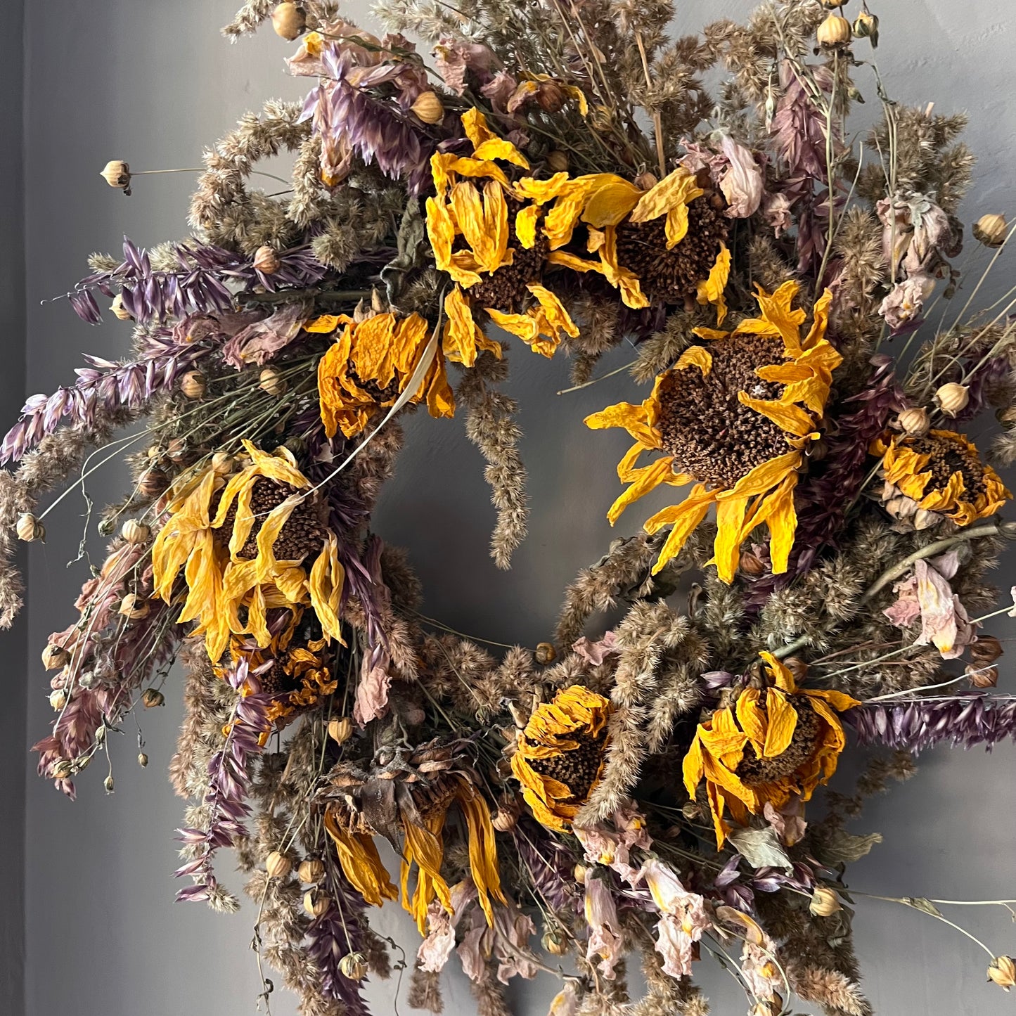 Dried flower wreath | Autumnal Home decor | 25cm