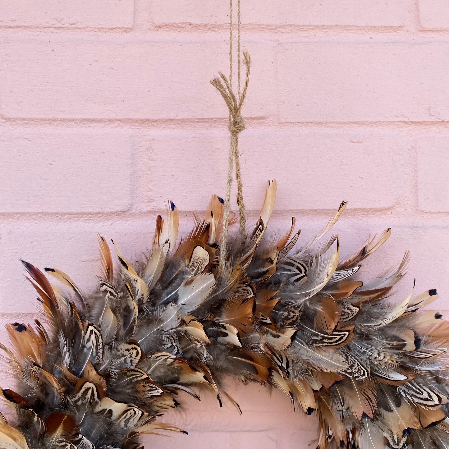 Front door decor | Front door wreath | All year round wreath | Feather accessories | Feather wreath | Seasonal wreath | 30-35cm