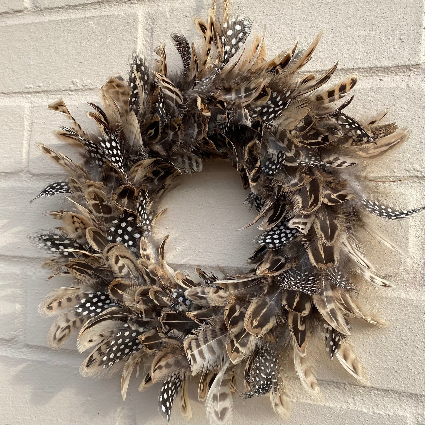Feather wreath | Winter door wreath | Farmhouse wreath | Farmhouse decor | Country wreath | Country Living | Christmas decorations | 20-25cm