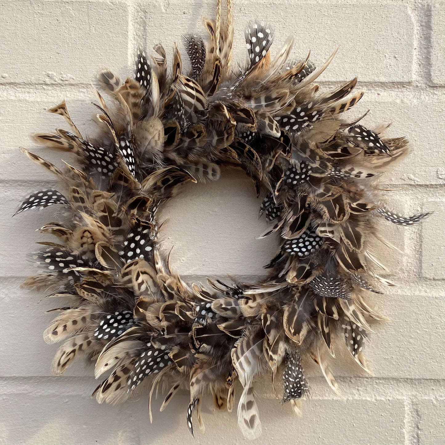 Feather wreath | Winter door wreath | Farmhouse wreath | Farmhouse decor | Country wreath | Country Living | Christmas decorations | 20-25cm