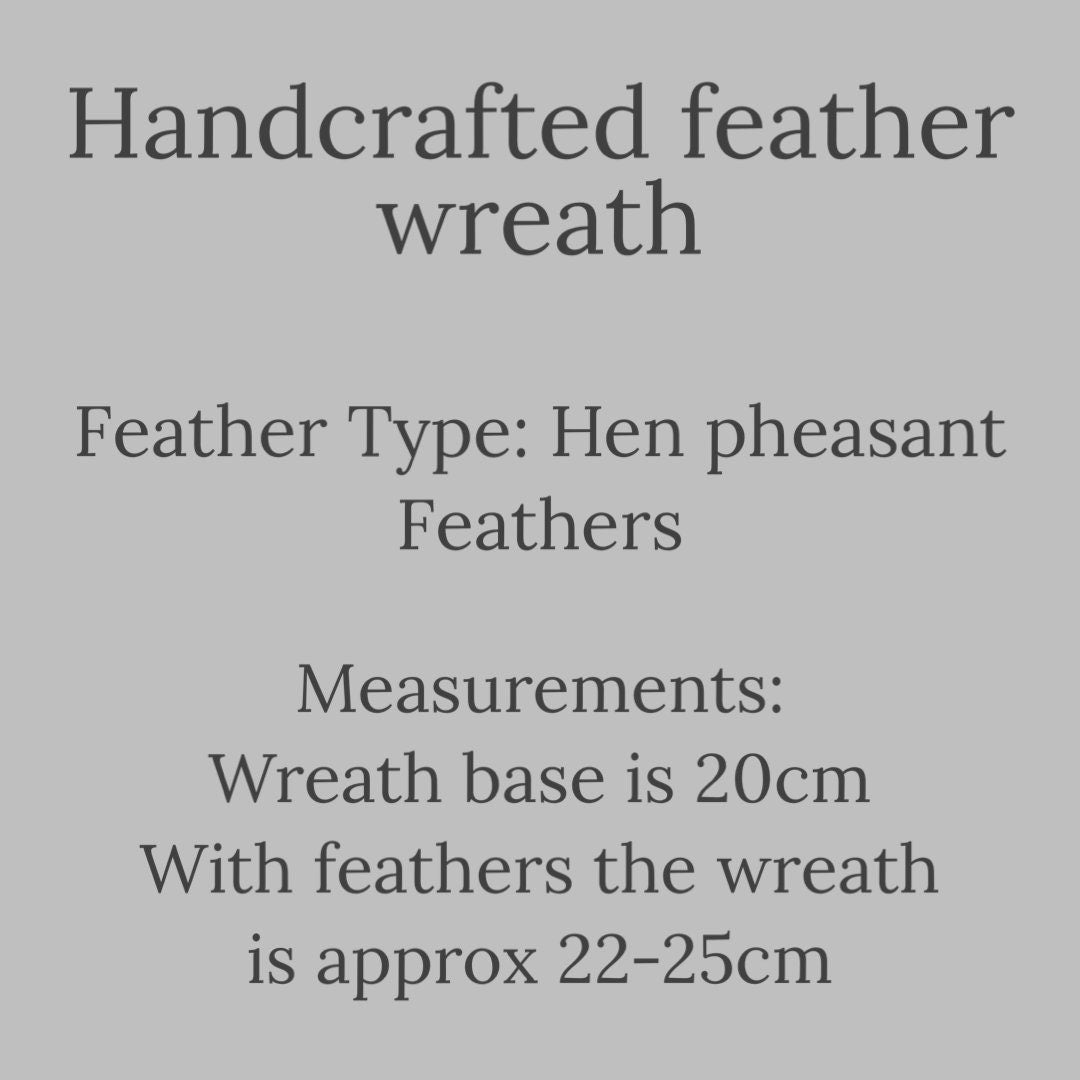 Feather wreath | Feather wall art | Farmhouse wreath | Country living home | Country living Christmas | Door wreath | 20-25cm