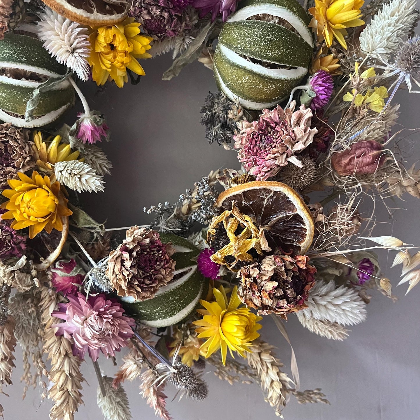 Everlasting flower | Spring inspired decor | Spring dried flowers | Small Dried Flower Wreath | Everlastings | Farmhouse Home Decor | 25cm