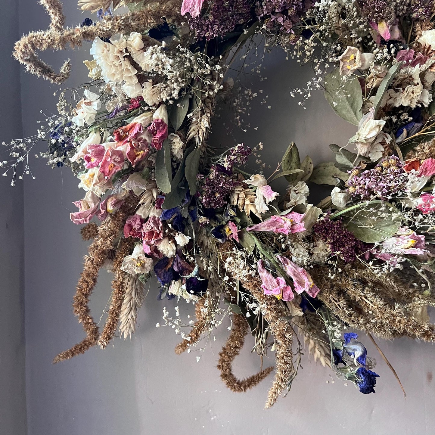Everlasting dried flowers| Spring inspired decor | Colourful dried flowers | Spring farmhouse decor | Small Dried Flower Wreath | 25x25cm