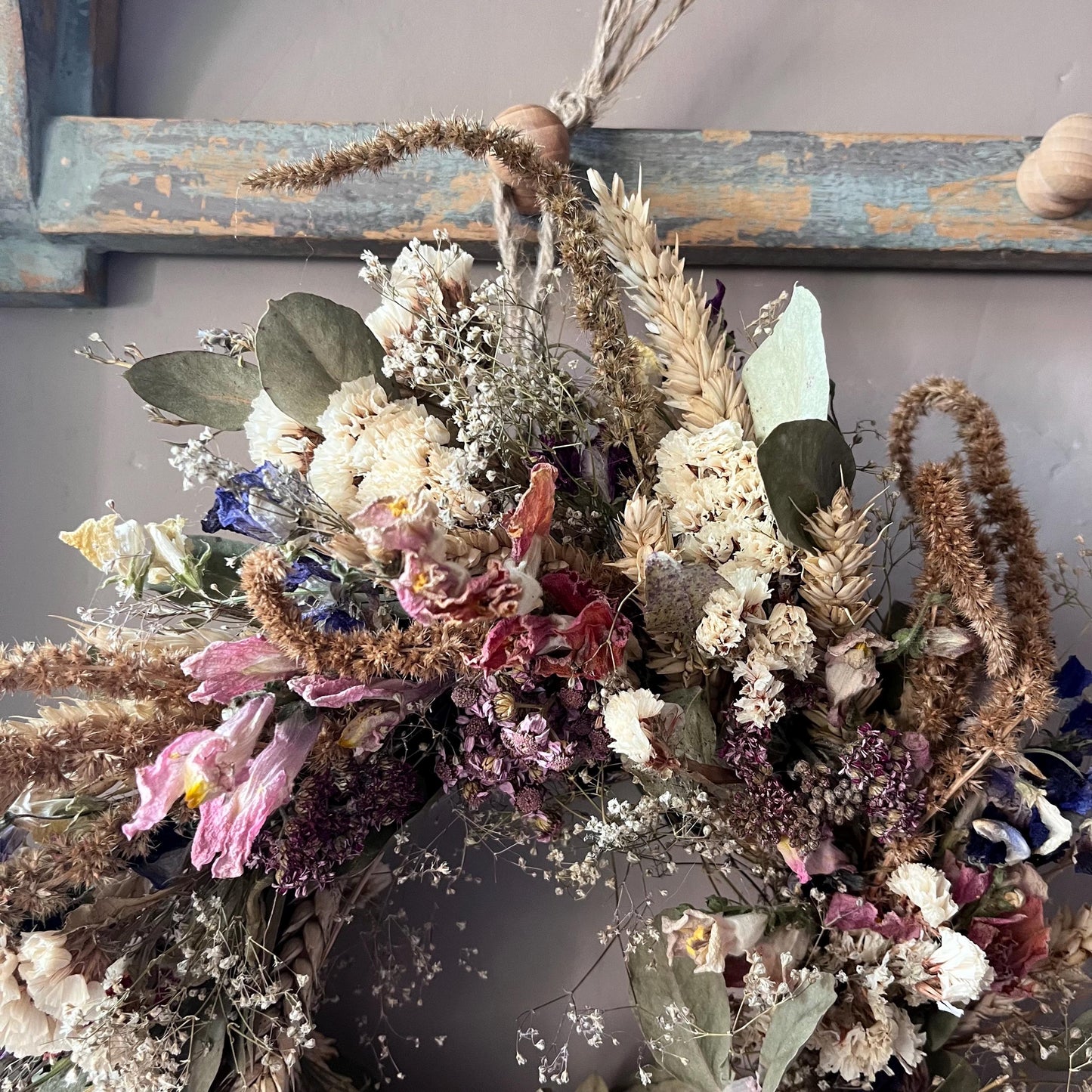 Everlasting dried flowers| Spring inspired decor | Colourful dried flowers | Spring farmhouse decor | Small Dried Flower Wreath | 25x25cm