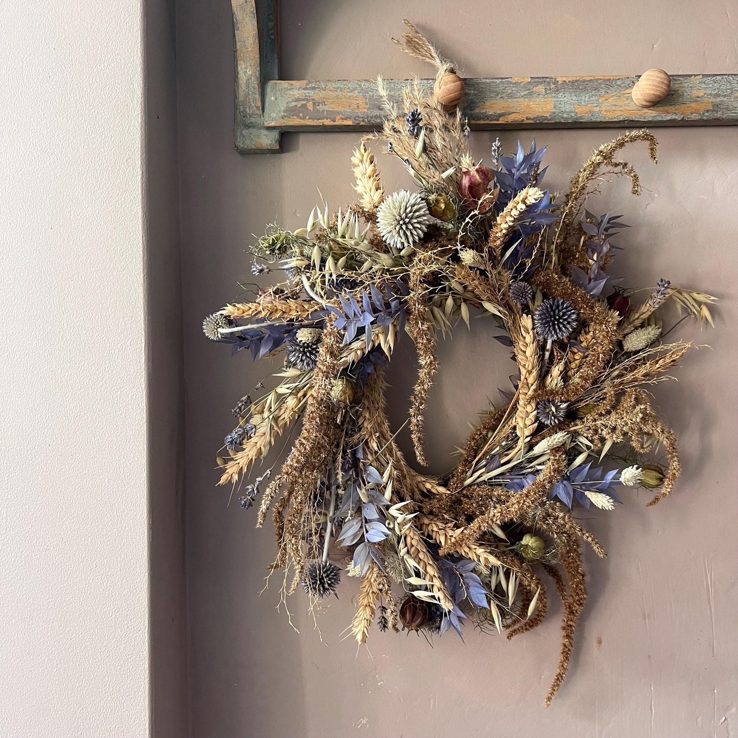 Autumn flower wreath | Dried flowers | Farmhouse home | Country living | Front door decor | Farmhouse wreath | 25cm
