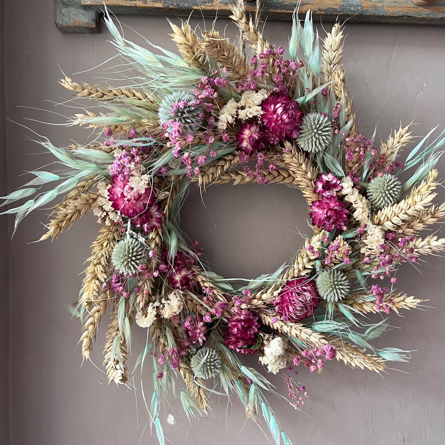 Everlasting dried flowers| Spring inspired decor | Colourful dried flowers | Spring farmhouse decor | Small Dried Flower Wreath | 25x25cm