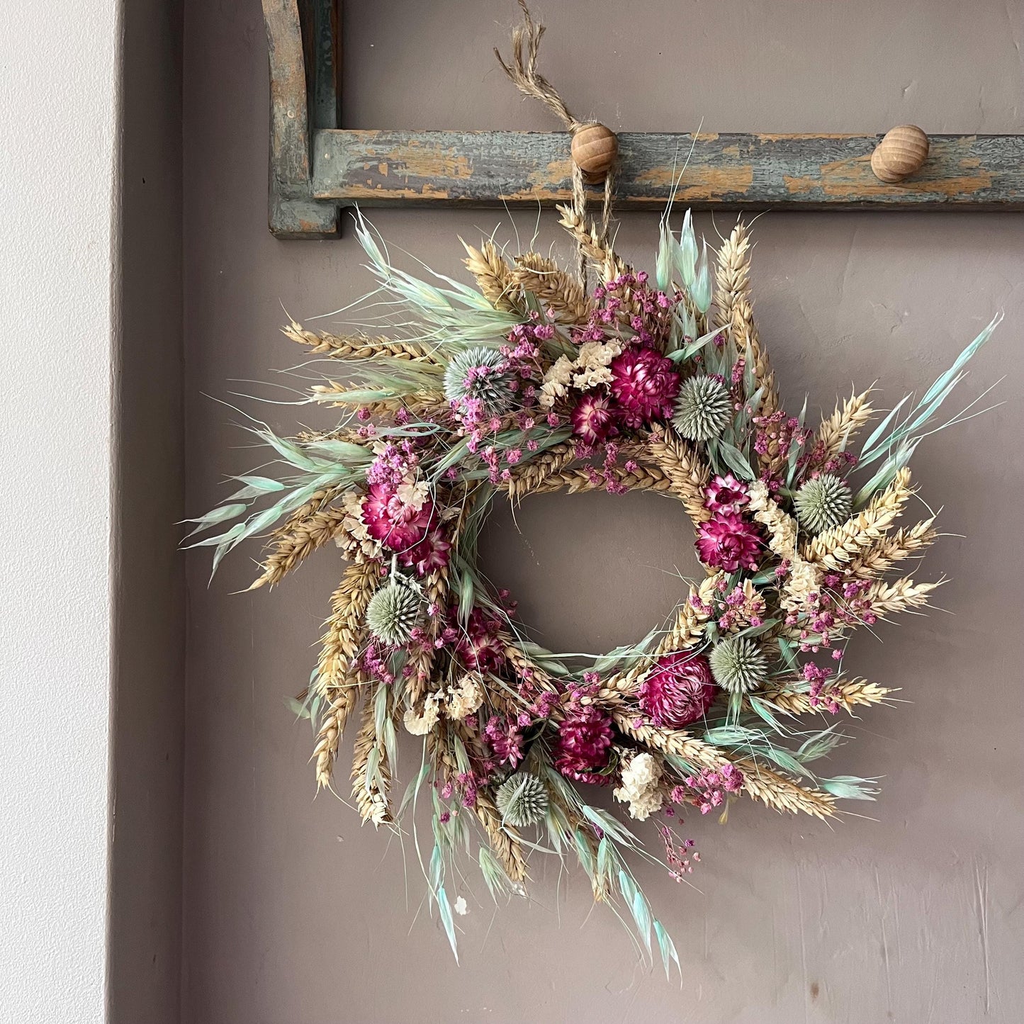 Everlasting dried flowers| Spring inspired decor | Colourful dried flowers | Spring farmhouse decor | Small Dried Flower Wreath | 25x25cm