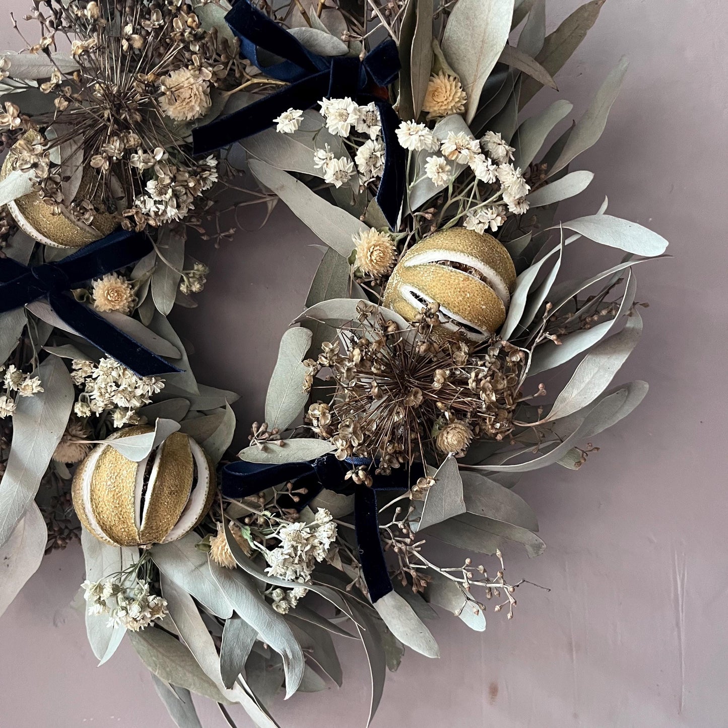 Winter wreath | Winter decorations | Dried flower wreath | Farmhouse Winter decor | Small wreath | Wall hangings | 25cm