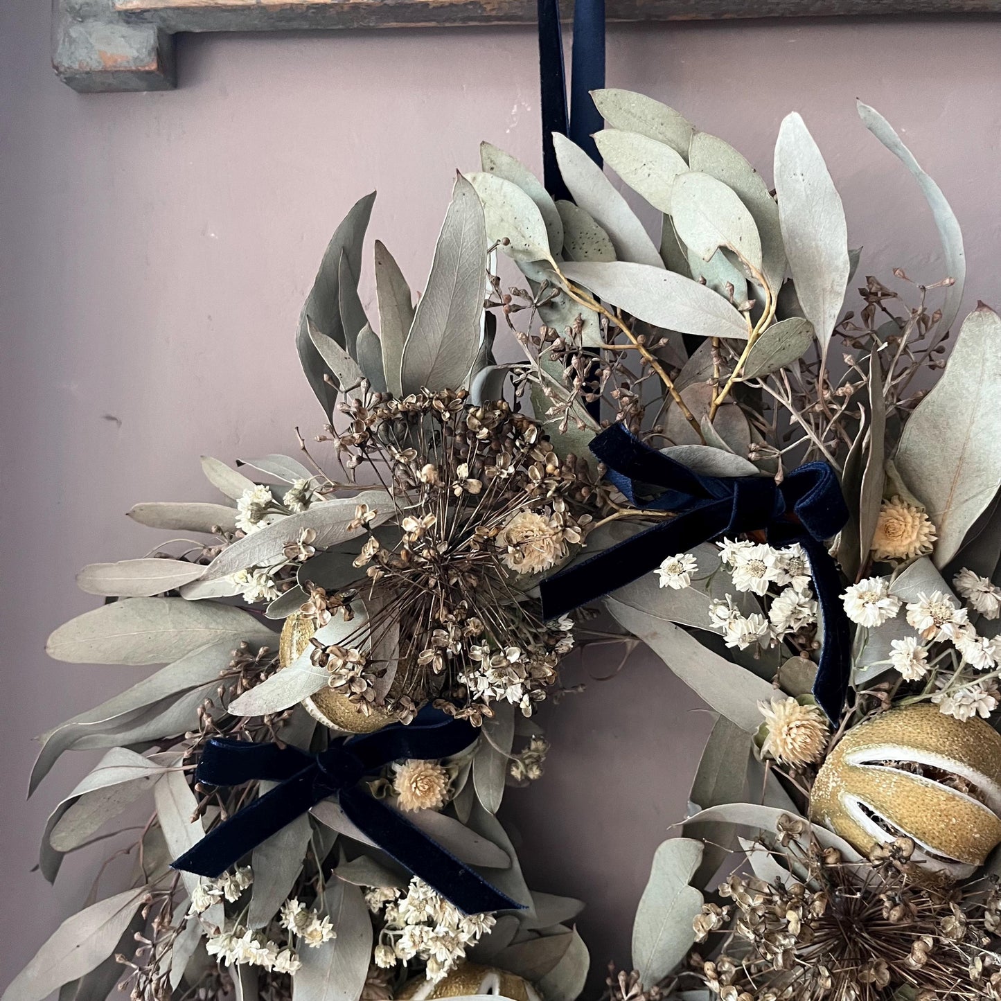Winter wreath | Winter decorations | Dried flower wreath | Farmhouse Winter decor | Small wreath | Wall hangings | 25cm