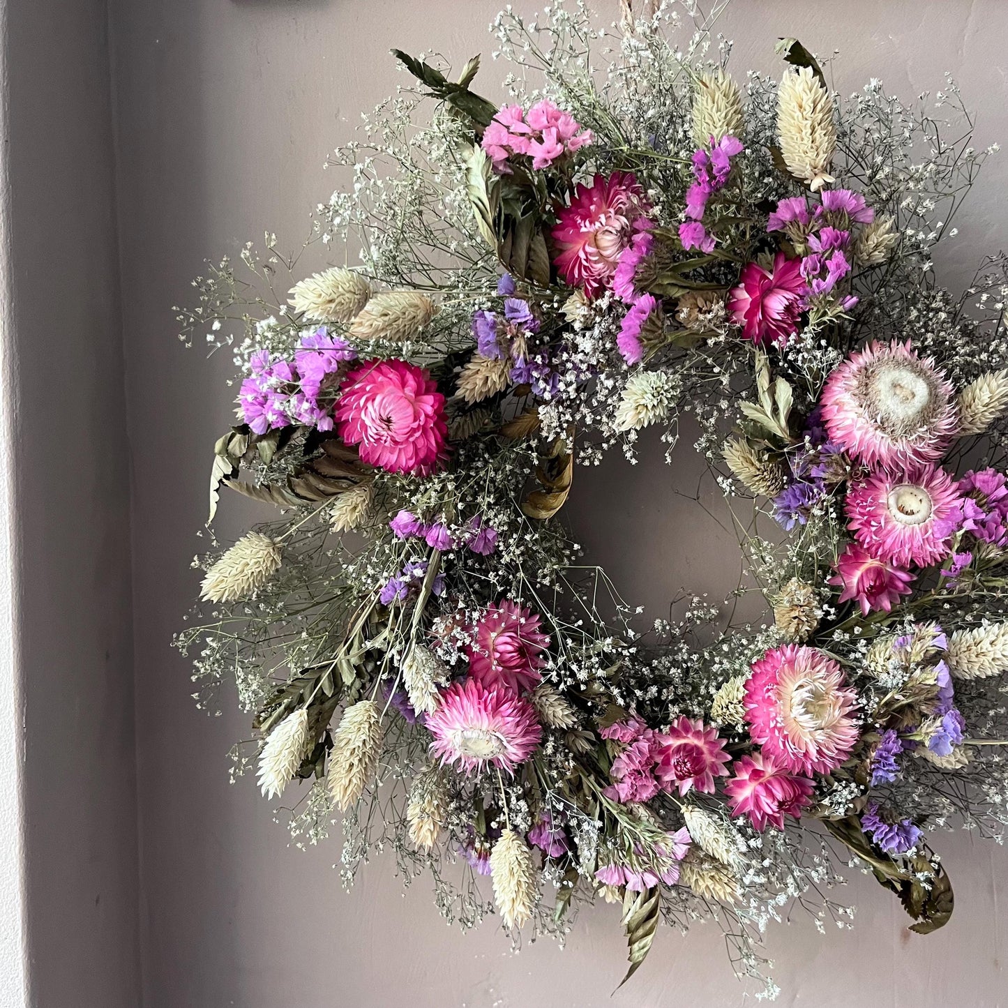 Everlasting dried flowers| Summer inspired decor | Winter dried flowers | Summer farmhouse decor | Small Dried Flower Wreath | 25x25cm
