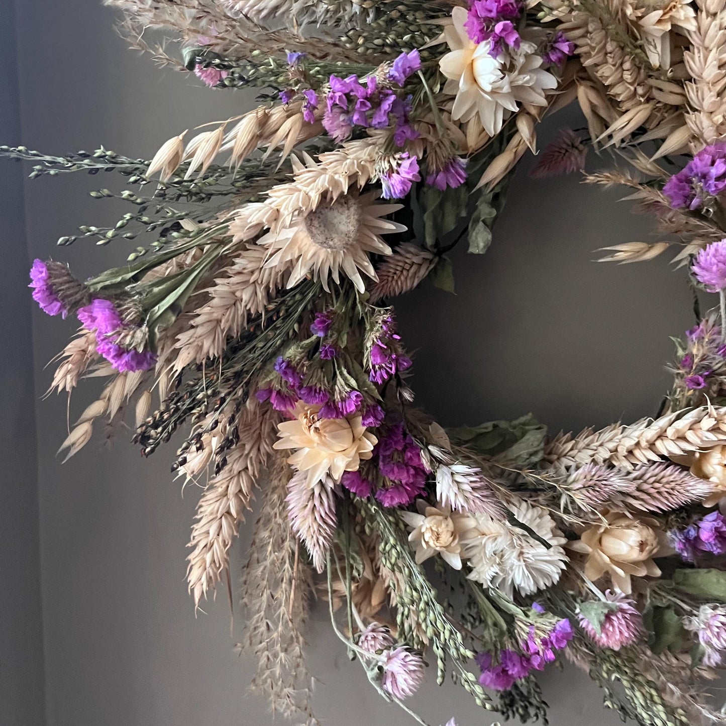 Everlasting flower | Dried flowers | Farmhouse style | Farmhouse home | Country living | Front door decor | Farmhouse wreath | 25x25cm