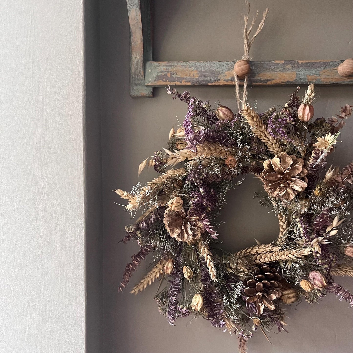 Autumn Dried Flower Wreath: Farmhouse Fall Decor, 25cm