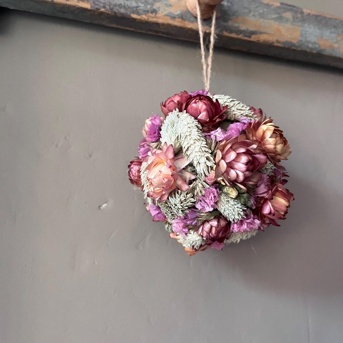 Dried flower bauble - Floral Christmas tree decorations