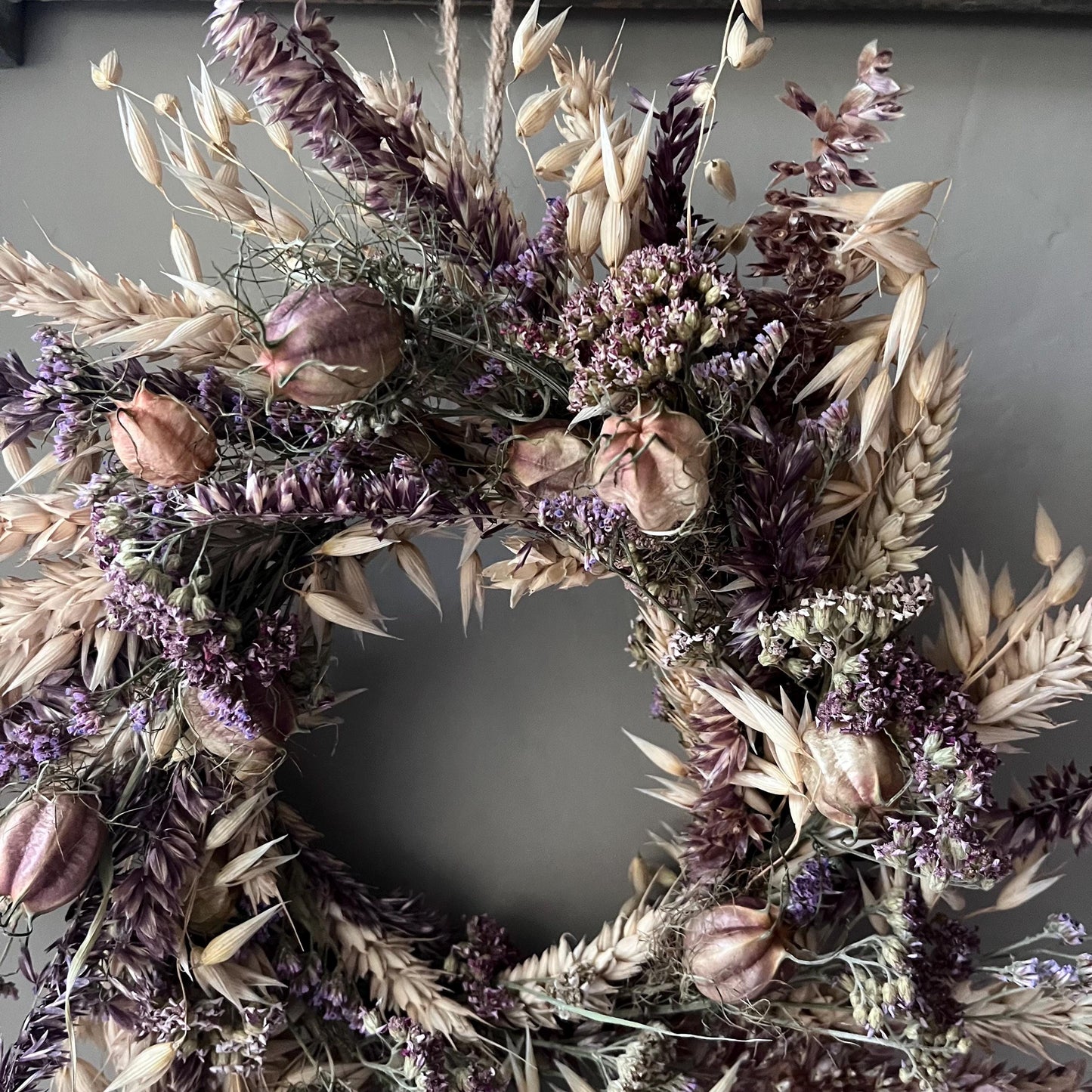 Everlasting dried flowers| Winter inspired decor | Christmas farmhouse decor | Small Dried Flower Wreath | 25x25cm