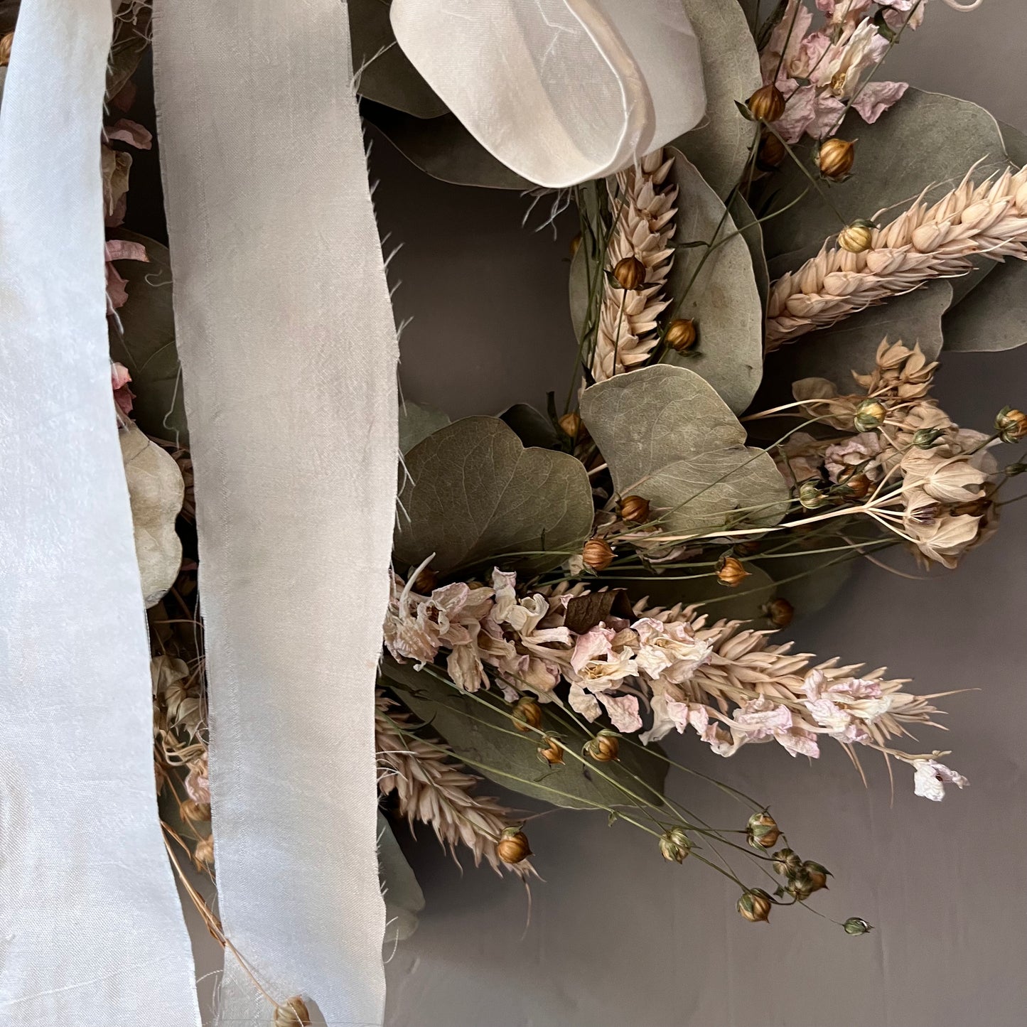 Dried Flower Wreath: Farmhouse Style Front Door Decor | 25cm