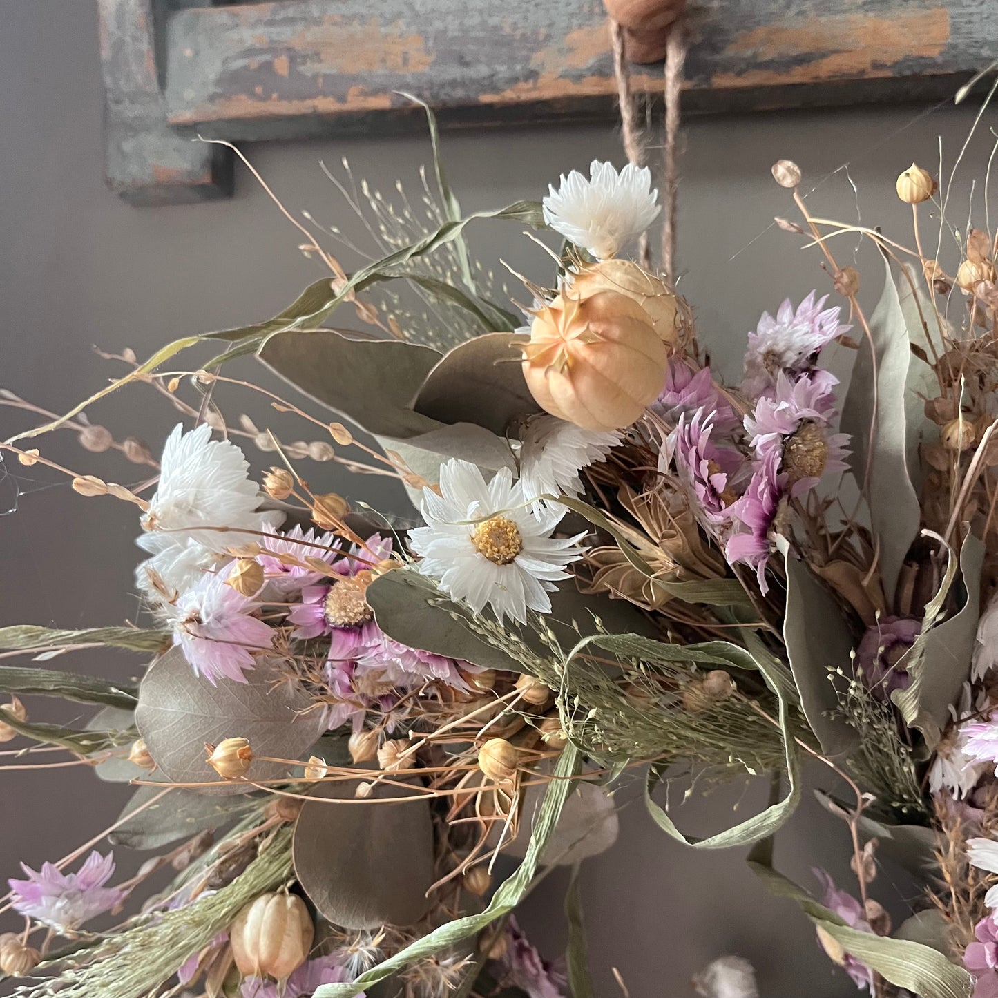 Handcrafted Dried Flower Wreath | Rustic Farmhouse Wall Hanging (25cm)