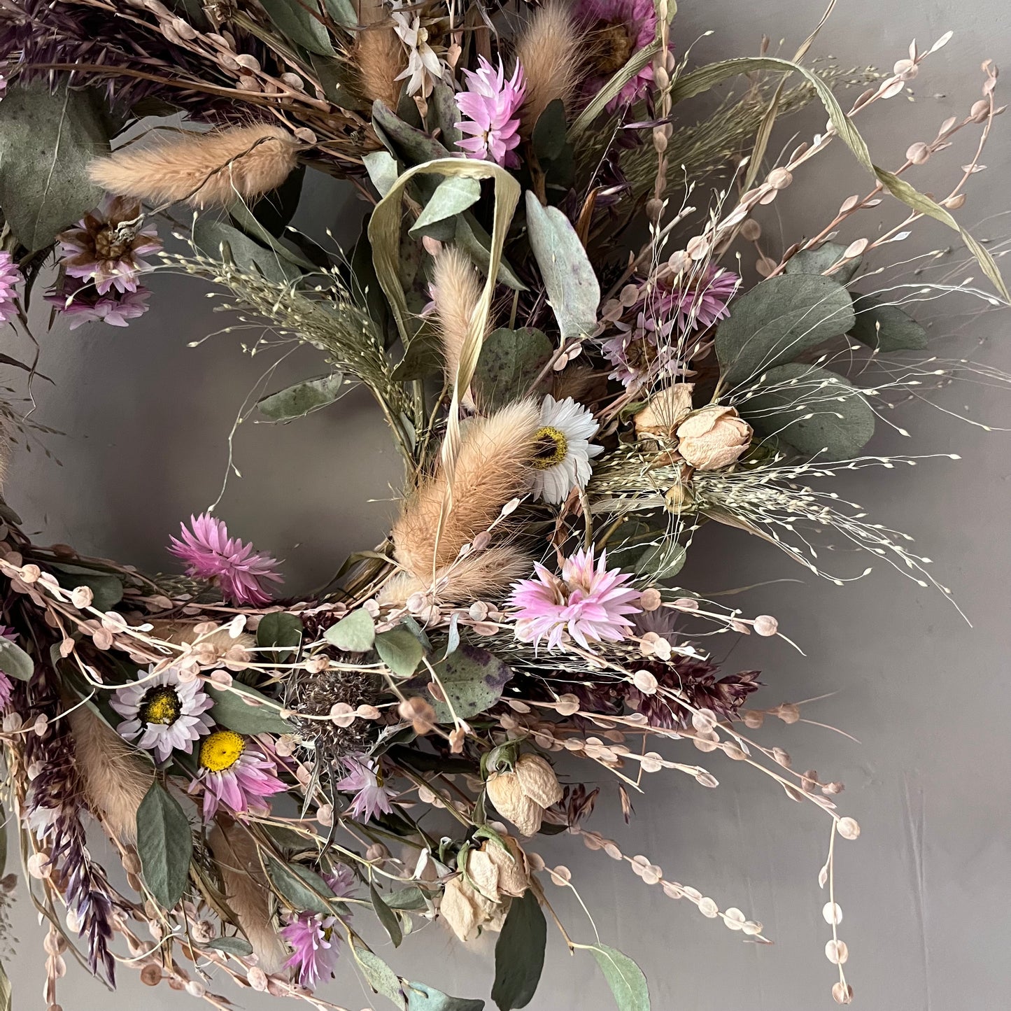 Handcrafted Dried Flower Wreath | Rustic Farmhouse Wall Hanging (25cm)