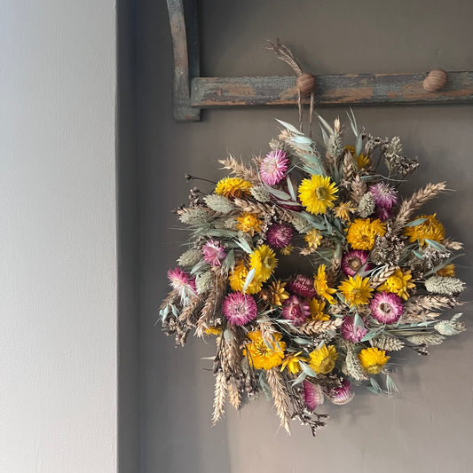 Colorful Dried Flower Wreath | Spring Decor (25x25cm)