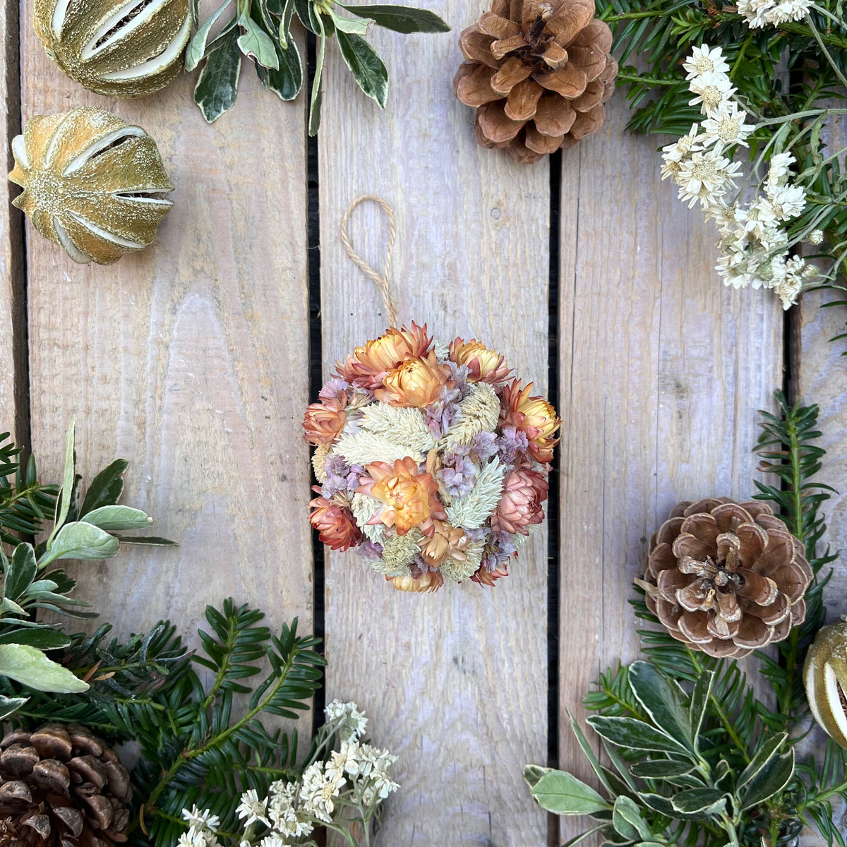 Sunset Dried flower bauble