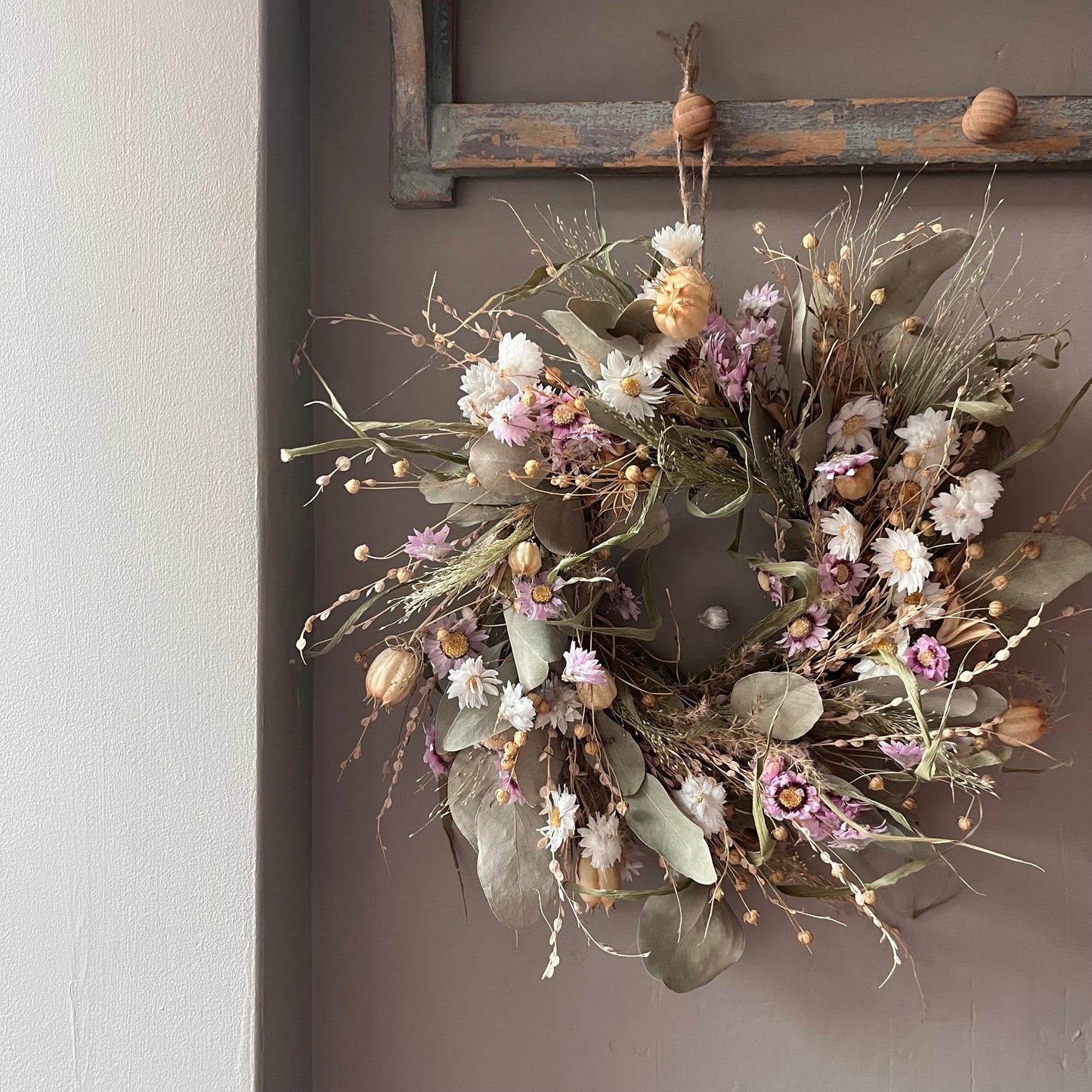 Handcrafted Dried Flower Wreath | Rustic Farmhouse Wall Hanging (25cm)