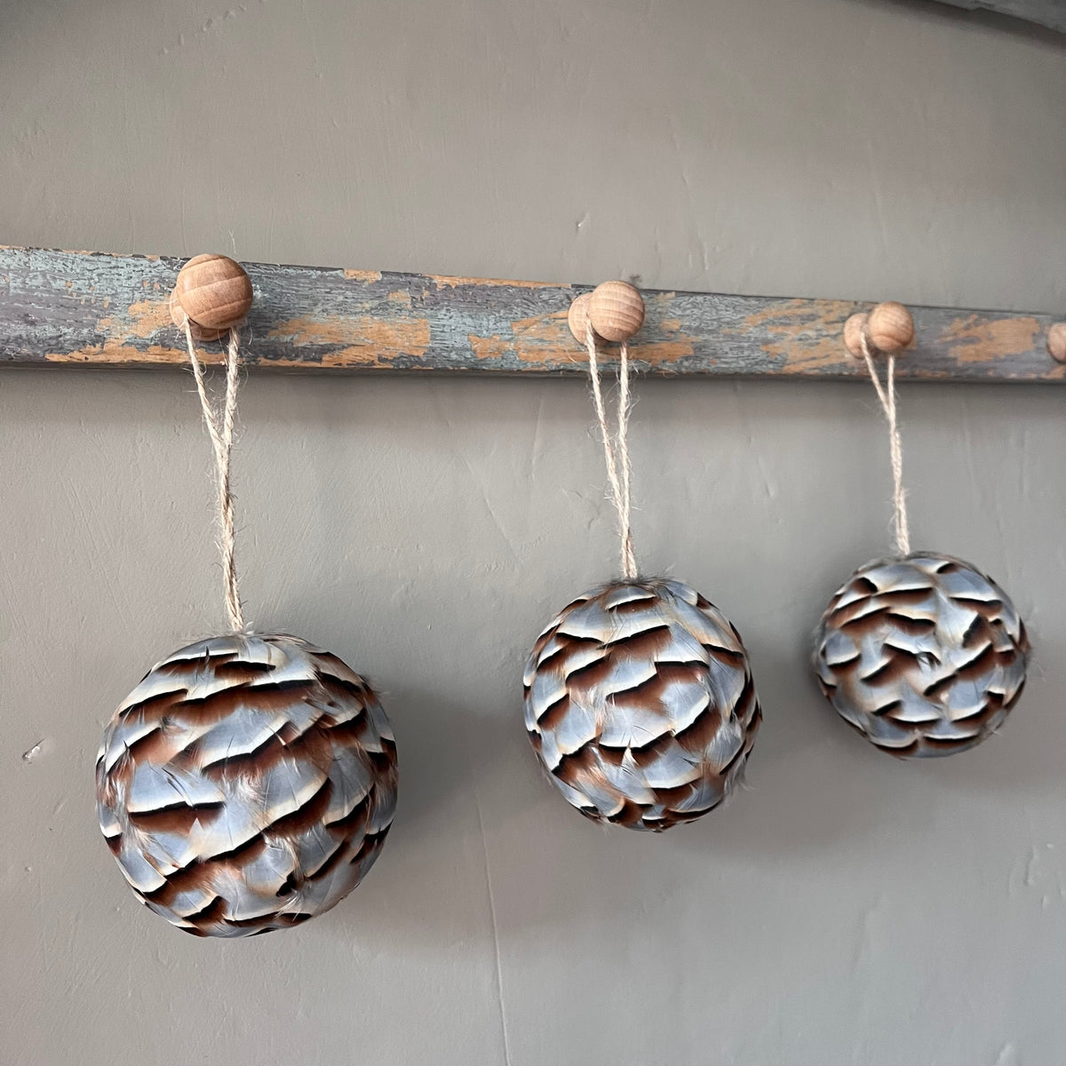 Baubles | Feather baubles | Christmas decorations | Farmhouse Christmas | Tree ornament | Country living | Set of 3