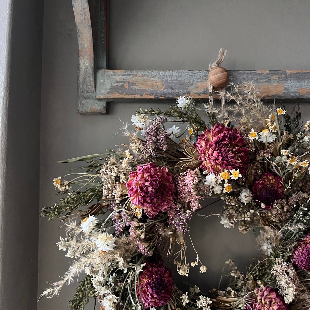Winter Dried Flower Wreath: Winter door decor | 28cm