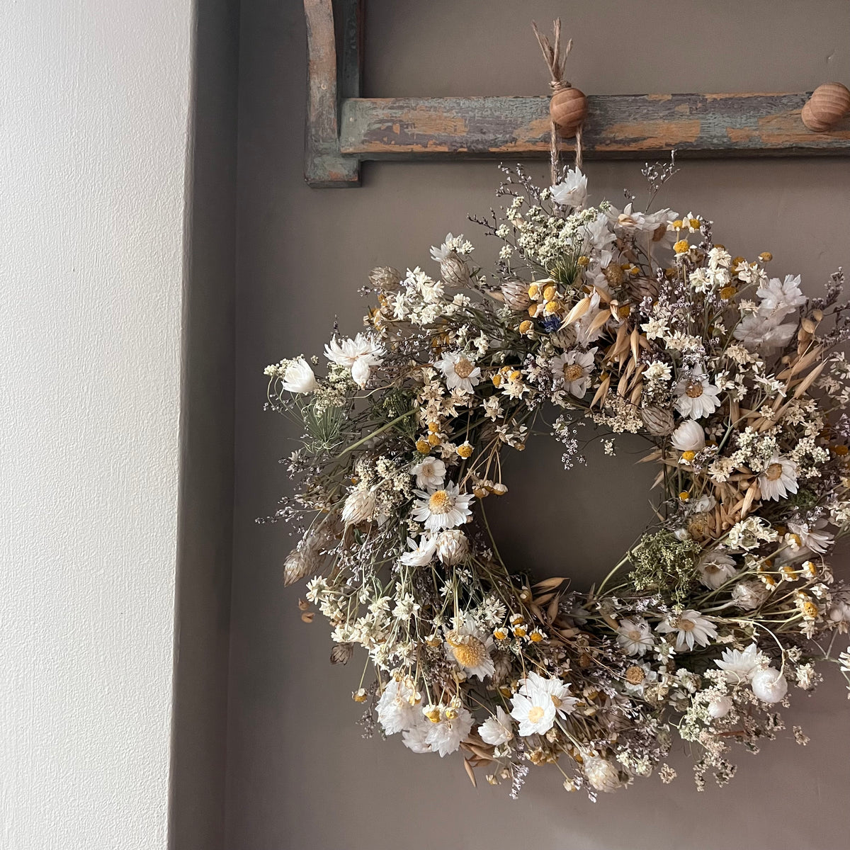 Handcrafted Dried Flower Wreath | Rustic Farmhouse Wall Hanging-28cm