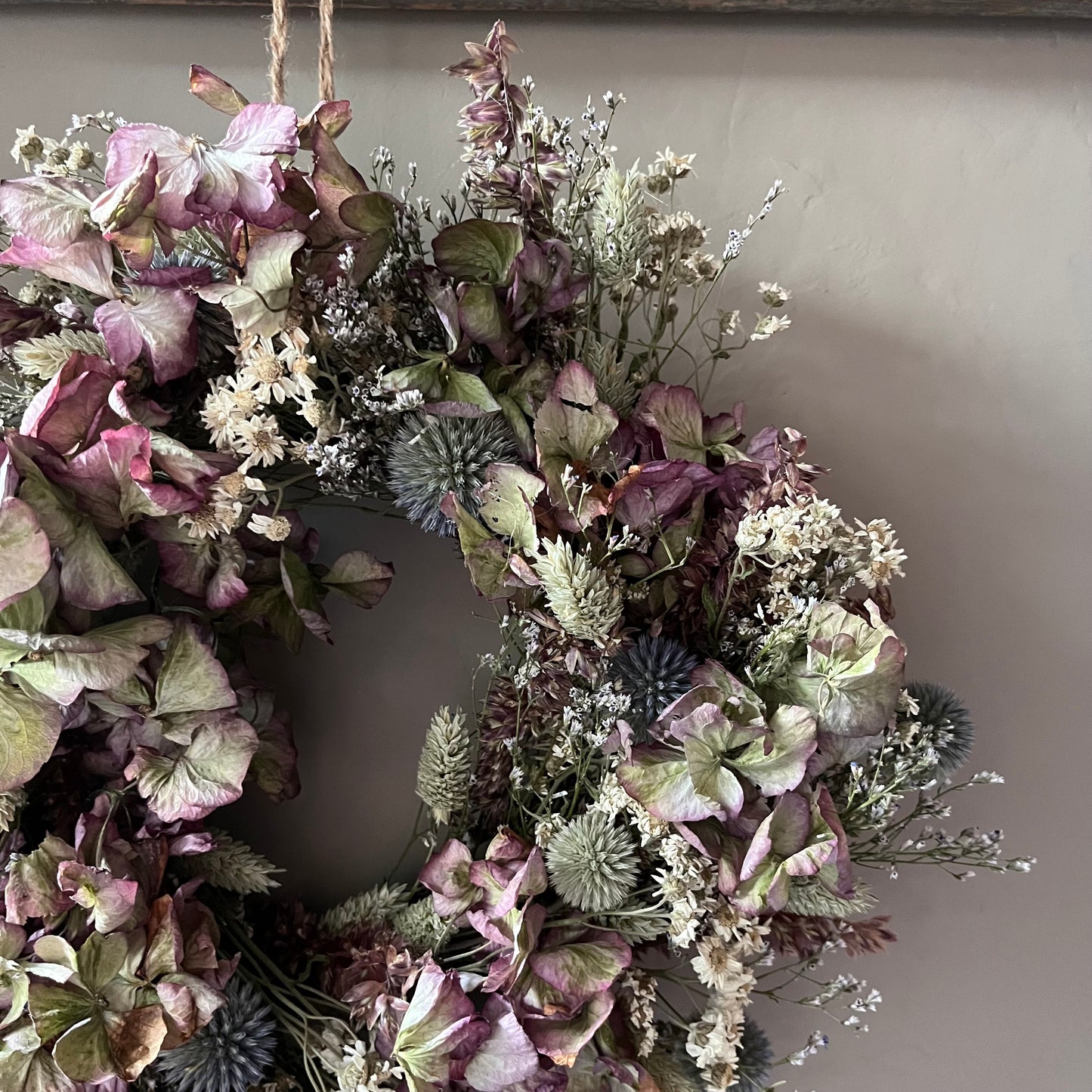 Summer Dried Flower Wreath: Farmhouse home Decor, 25cm