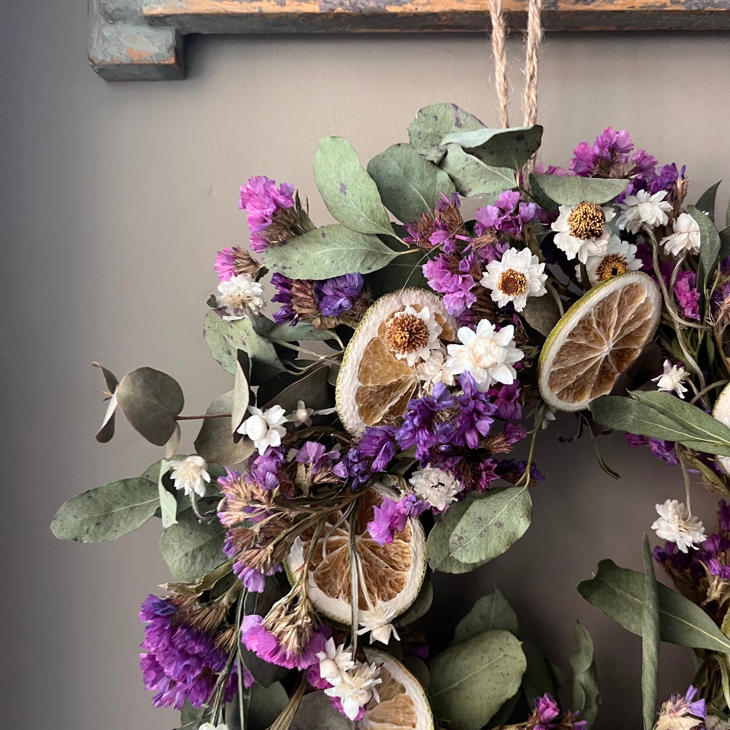Spring flower wreath | Dried flowers | Farmhouse home | 25cm