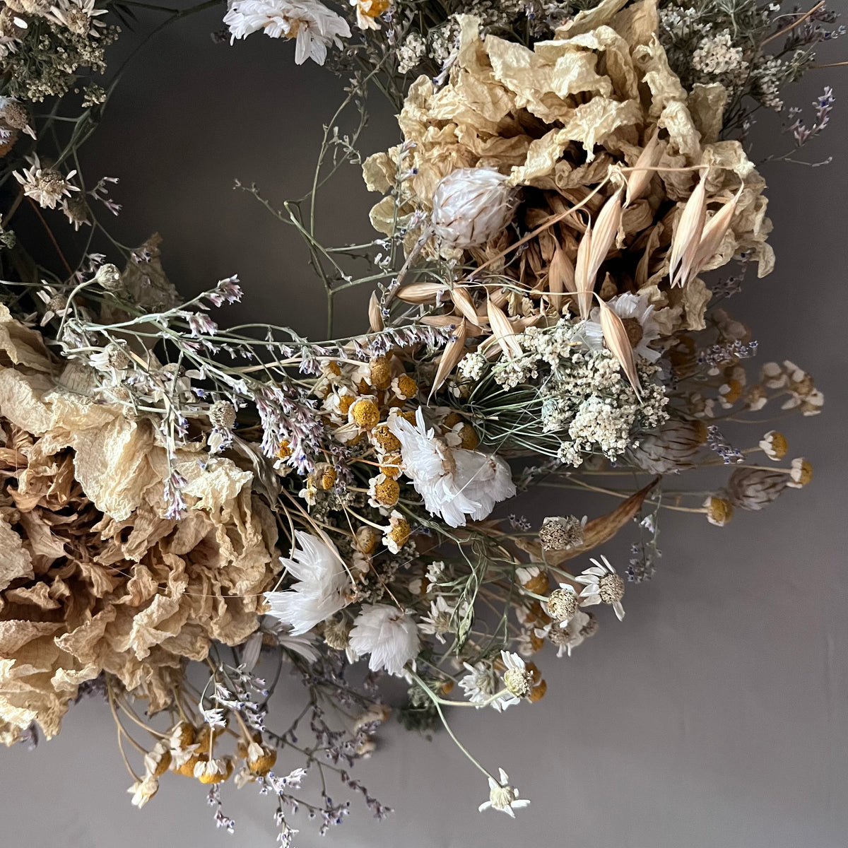 Dried Flower Wreath | Farmhouse Style Autumn Decor | 28cm