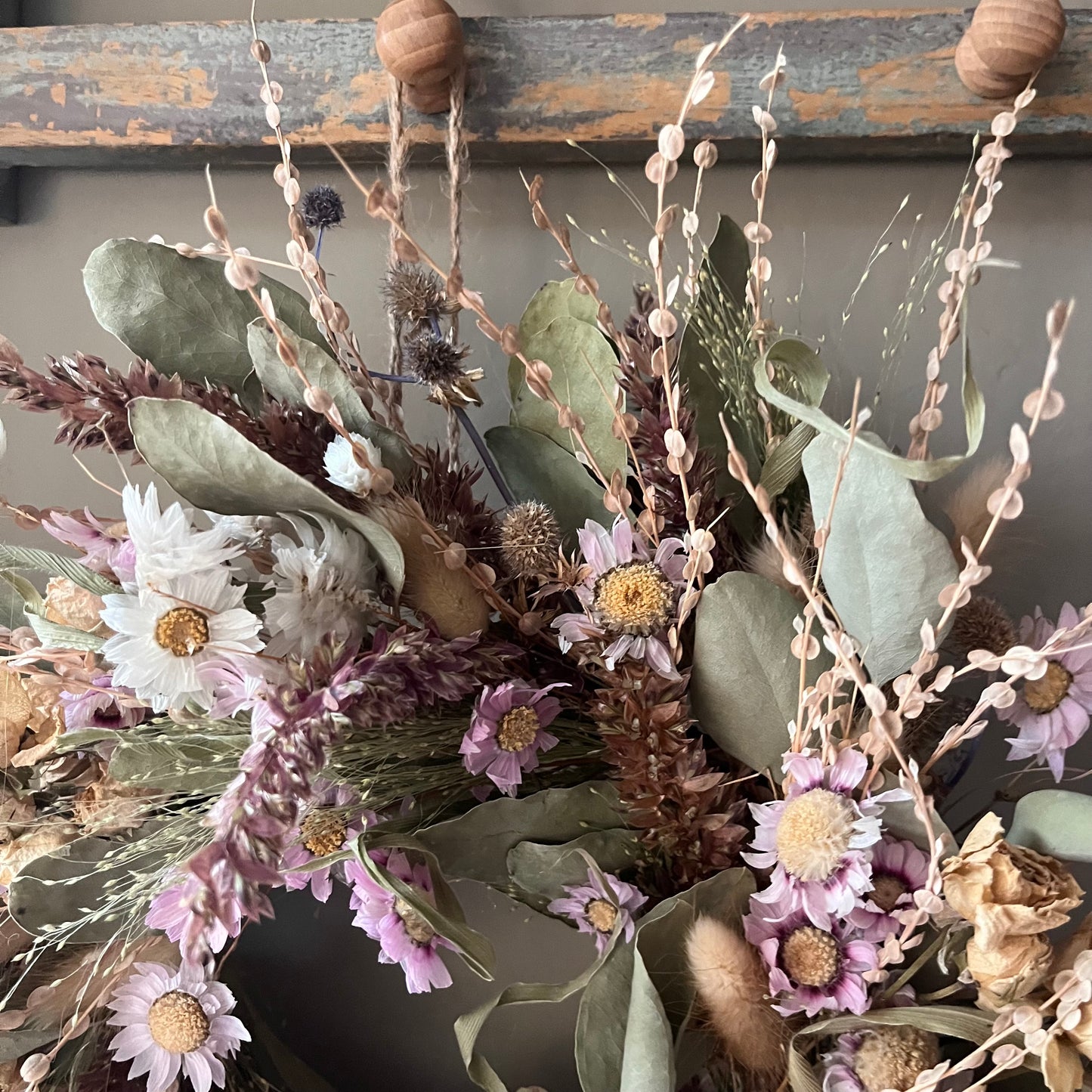 Handcrafted Dried Flower Wreath | Rustic Farmhouse Wall Hanging (25cm)