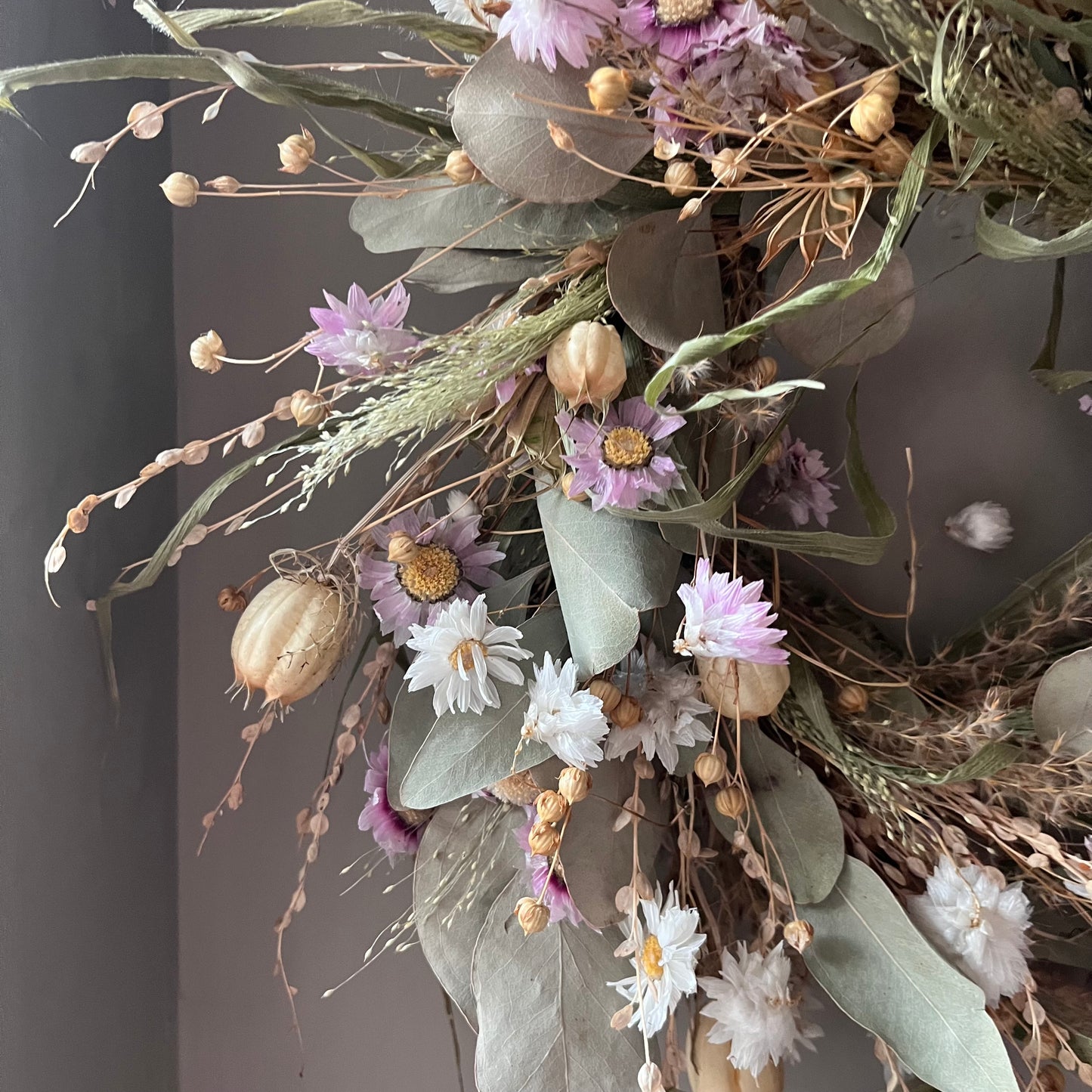 Handcrafted Dried Flower Wreath | Rustic Farmhouse Wall Hanging (25cm)