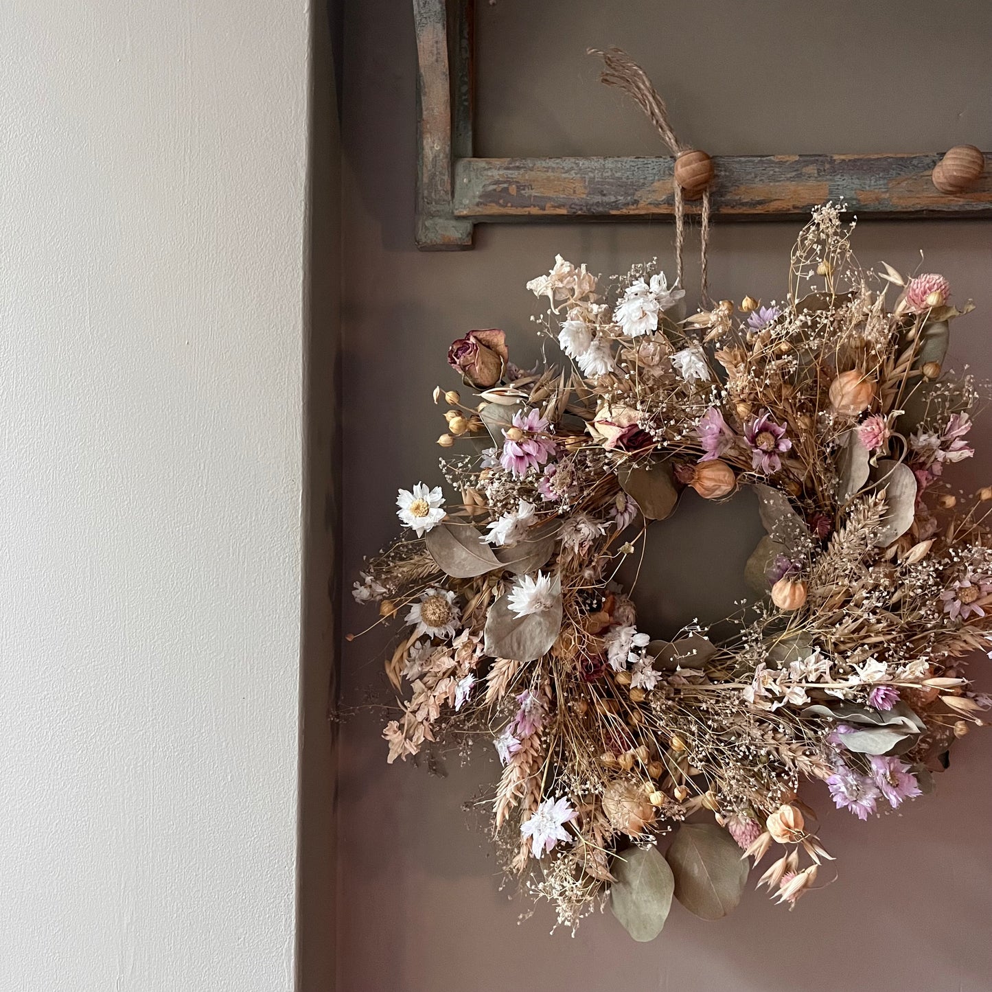 Spring Dried Flower Wreath: 25cm summer Decor