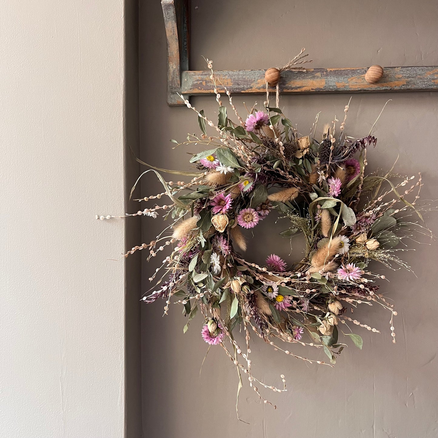Handcrafted Dried Flower Wreath | Rustic Farmhouse Wall Hanging (25cm)