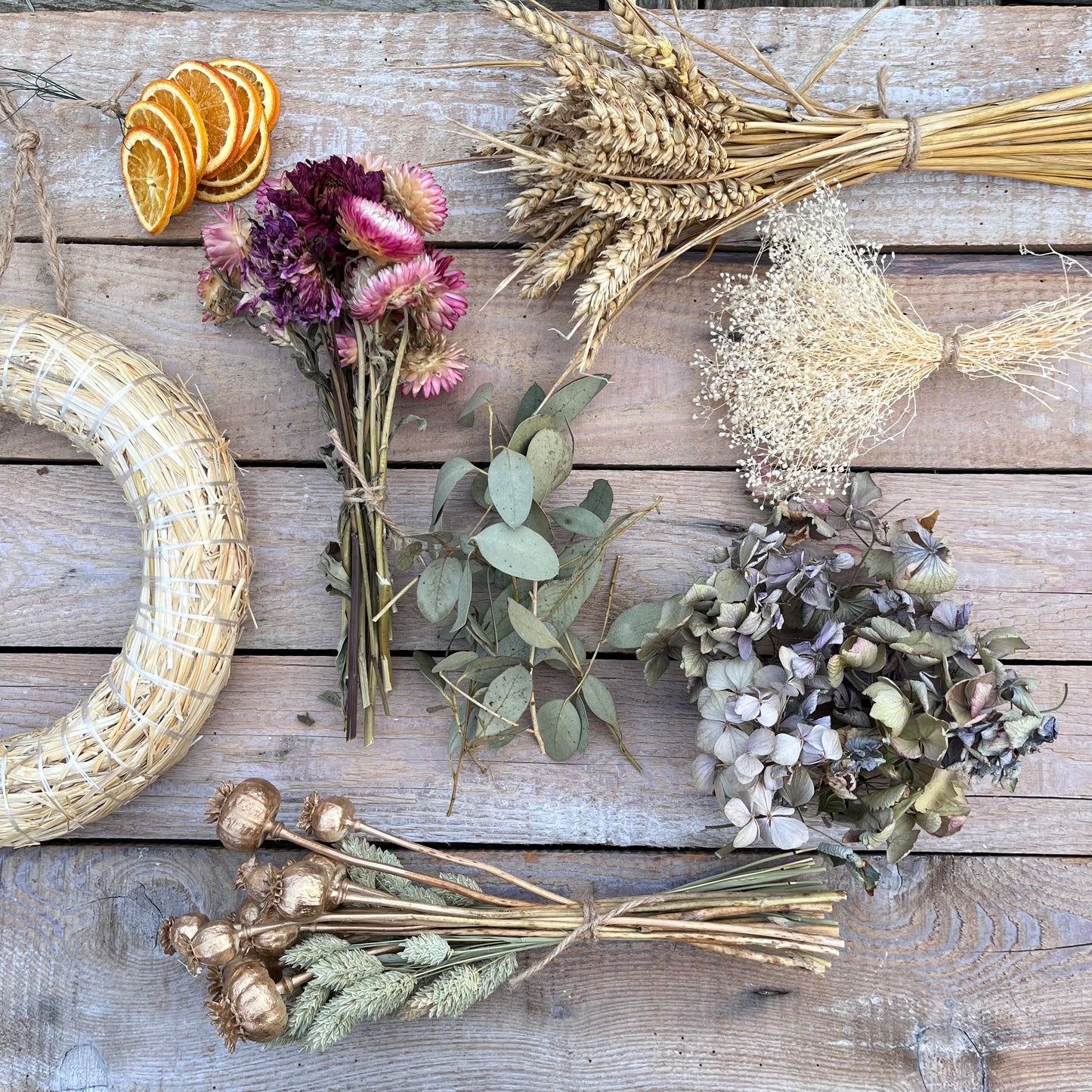 Dried flower wreath making kit | Christmas wreath making | Winter wreath | Make your own | Craft kits | 25cm wreath