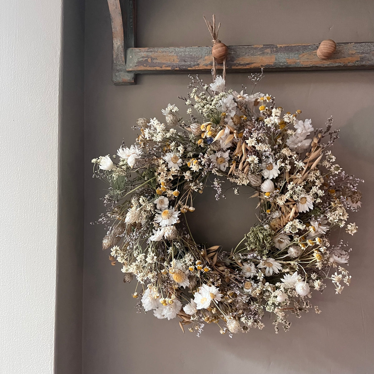Handcrafted Dried Flower Wreath | Rustic Farmhouse Wall Hanging-28cm