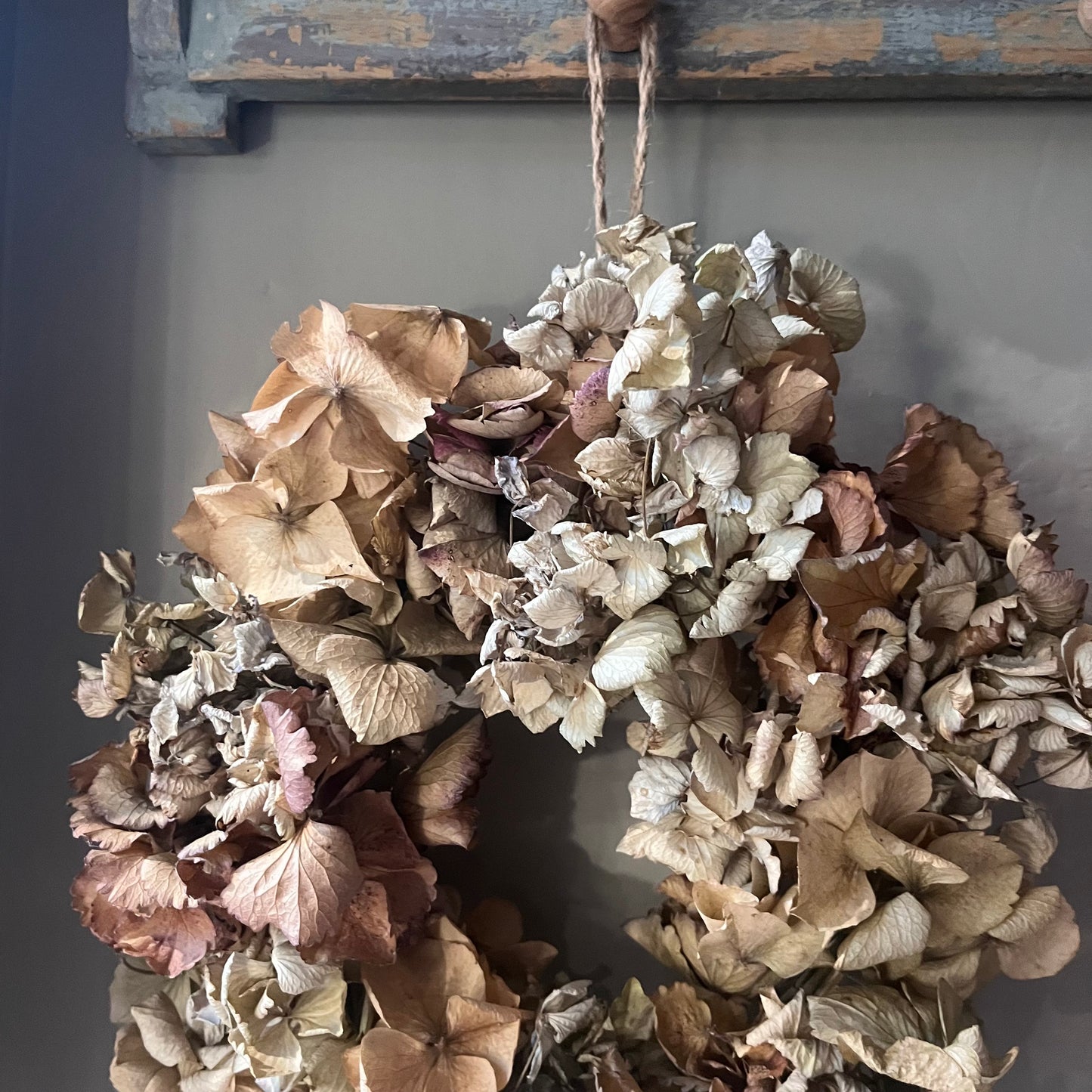 Dried Flower Cottage Wreath | Garden Wall Hanging (23cm)
