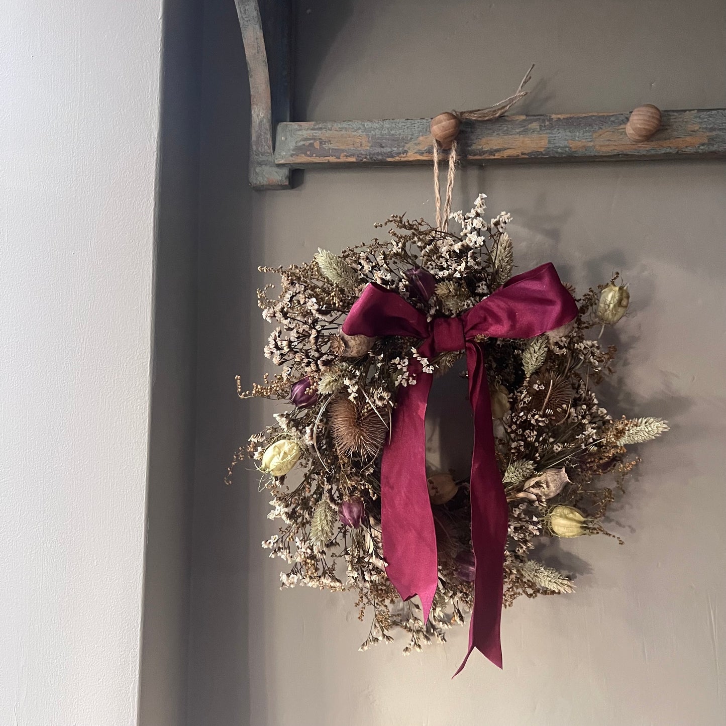 Everlasting dried flowers| Spring inspired decor | Colourful dried flowers | Spring farmhouse decor | Small Dried Flower Wreath | 25x25cm