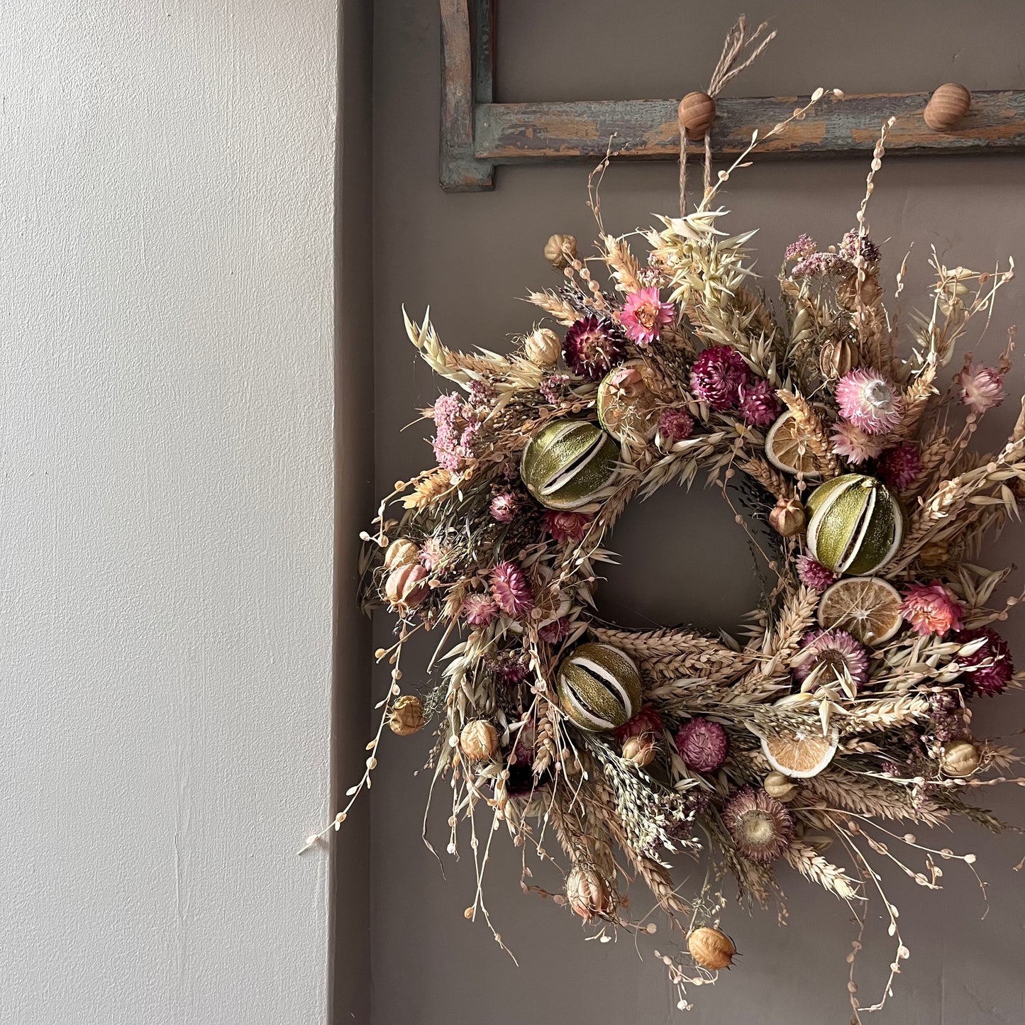 Floral Spring wreath | Dried flowers - 34cm