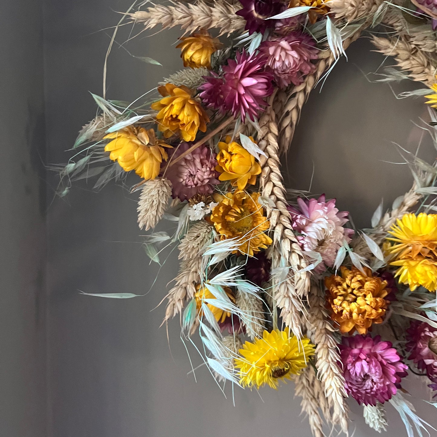 Colorful Dried Flower Wreath | Spring Decor (25x25cm)