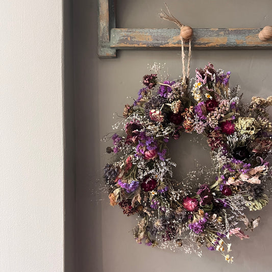Easter Dried Flower Wreath: Farmhouse Decor (25cm)