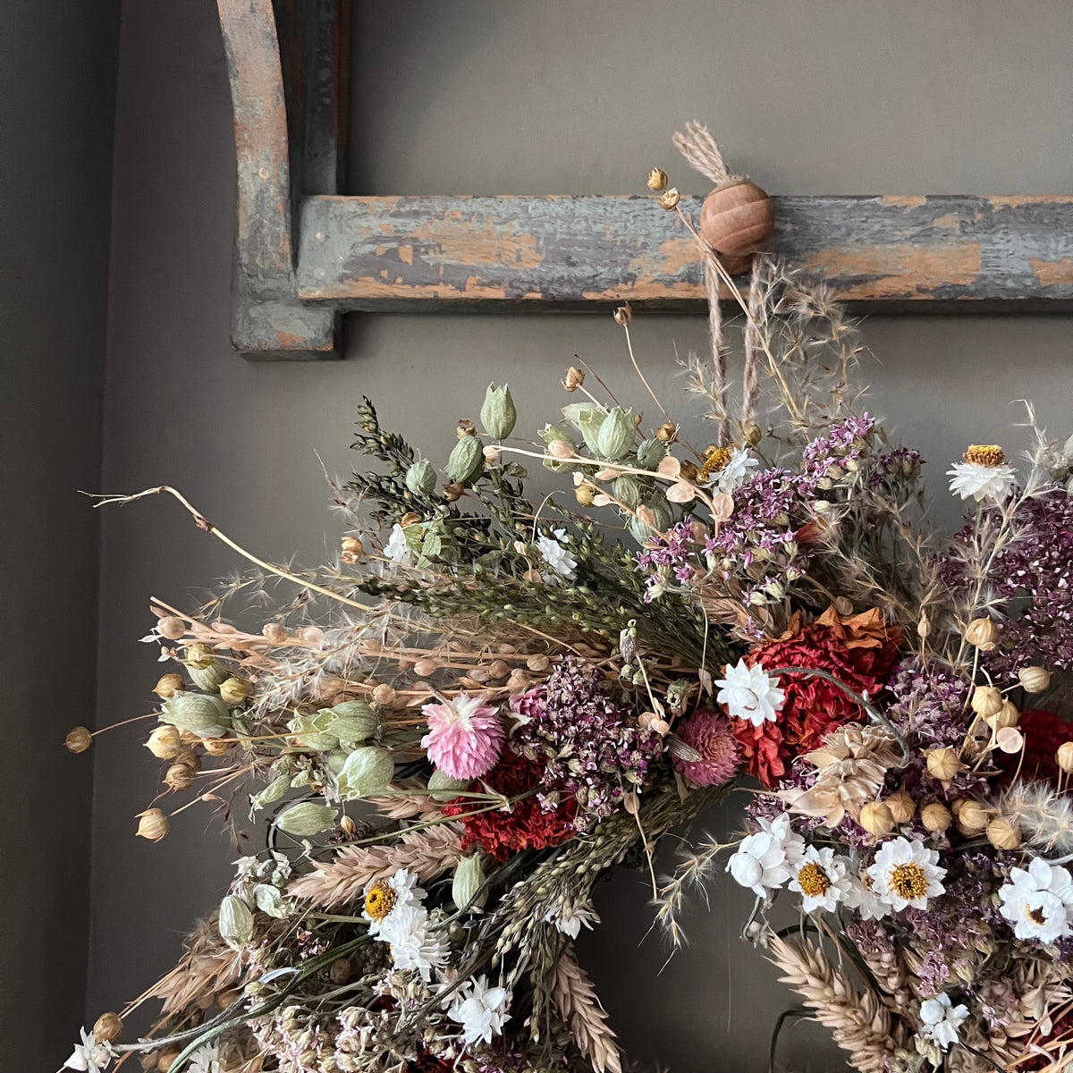 Autumn Cottage Dried Flower Wreath: 28cm