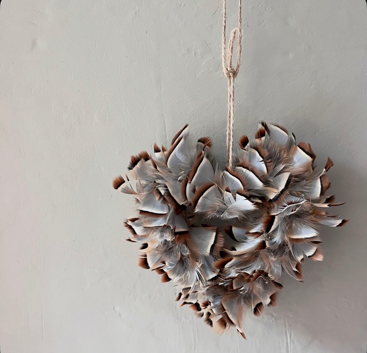 Heart feather tree Decorations | Feather Bauble | Country Living Christmas | 13cm
