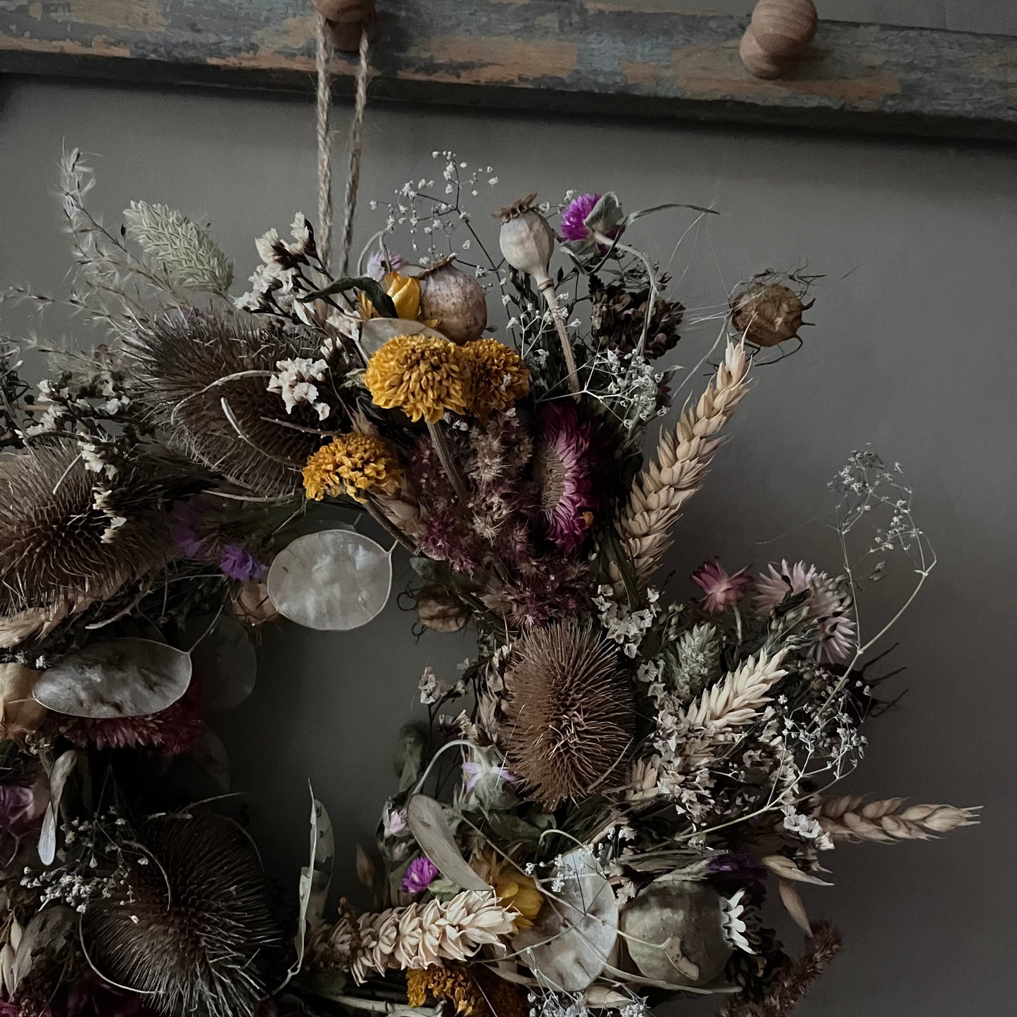 Everlasting dried flowers| Spring inspired decor | Colourful dried flowers | Spring farmhouse decor | Small Dried Flower Wreath | 25x25cm